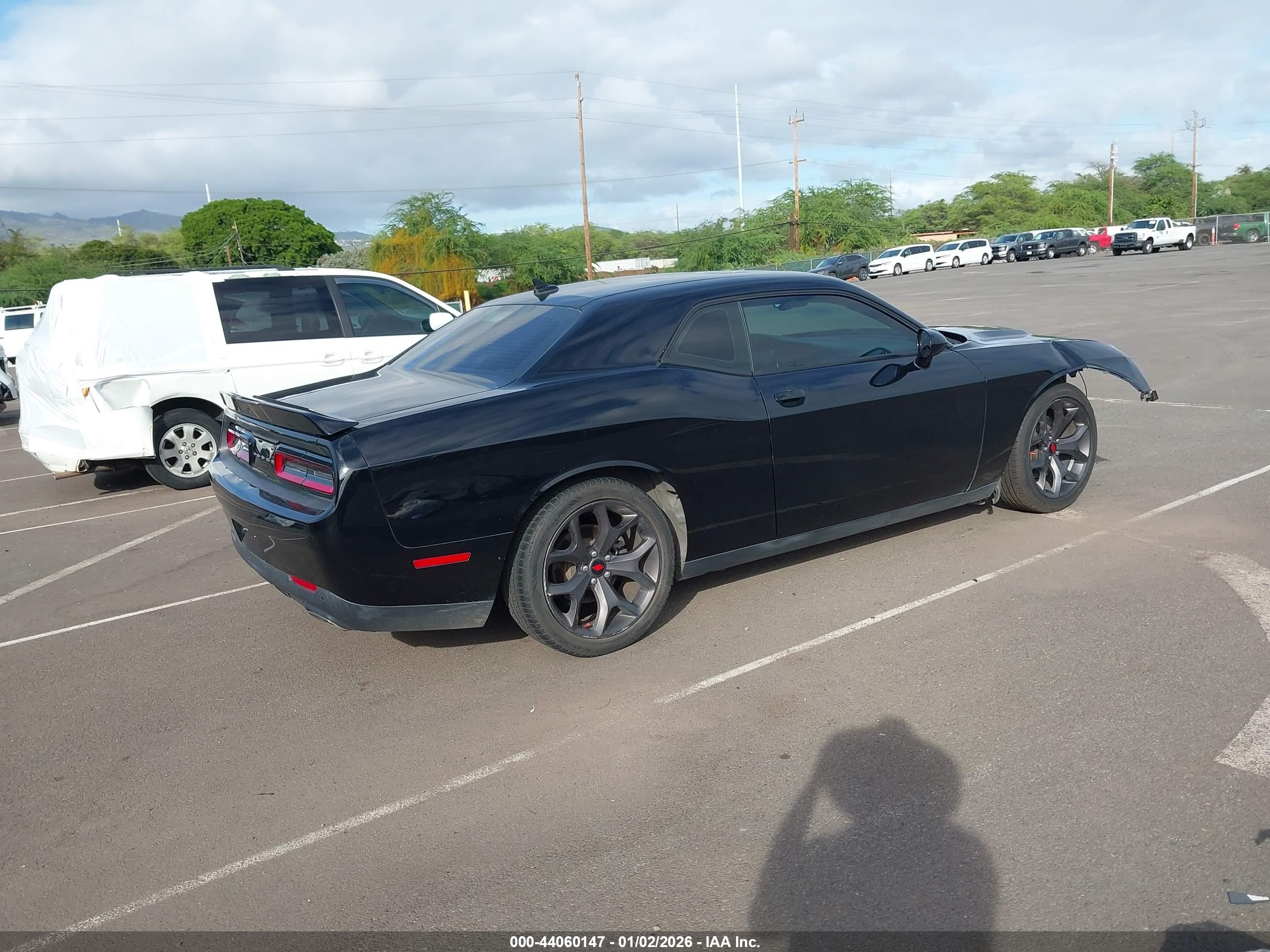 DODGE CHALLENGER image 4