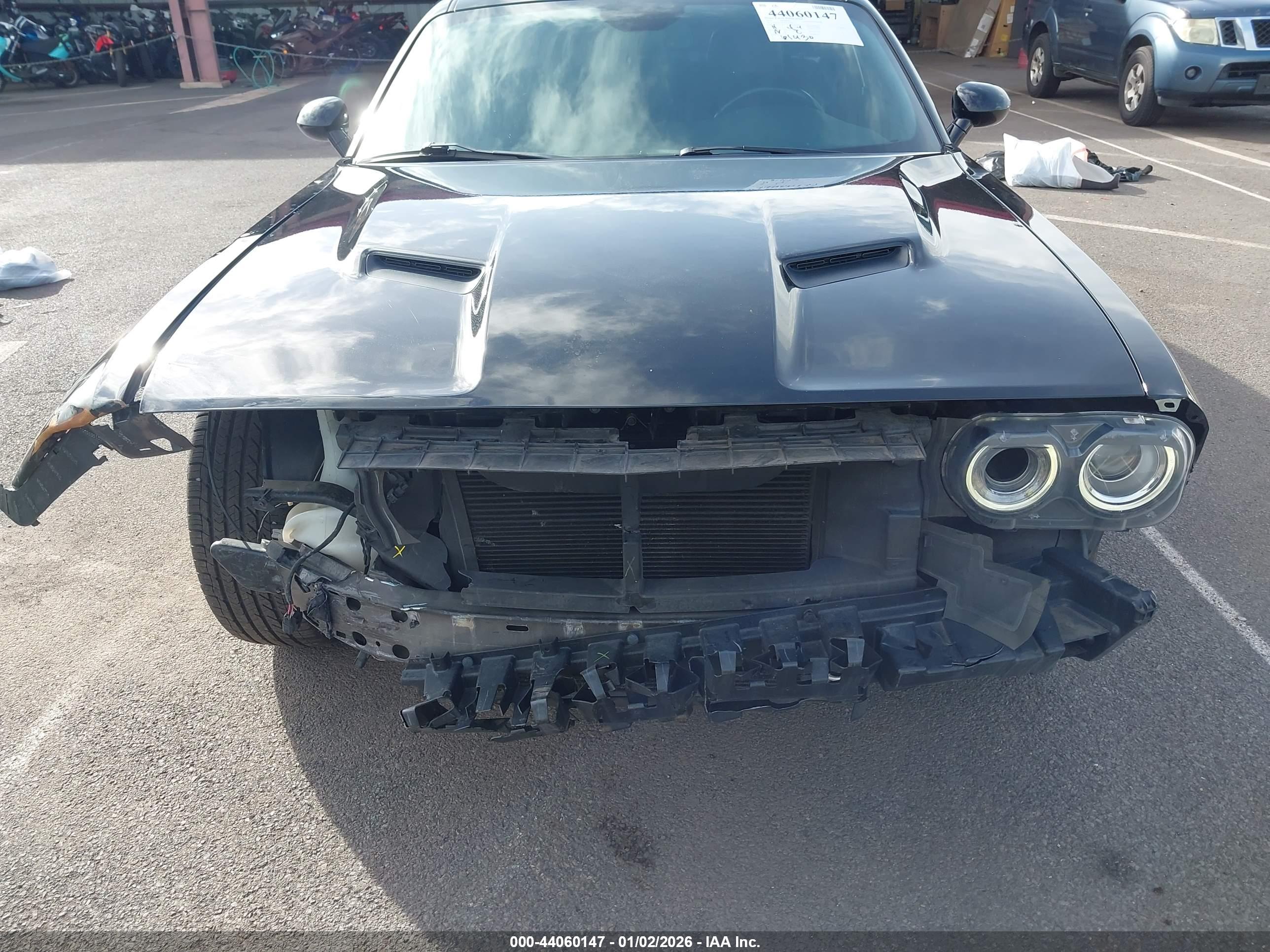 DODGE CHALLENGER image 6