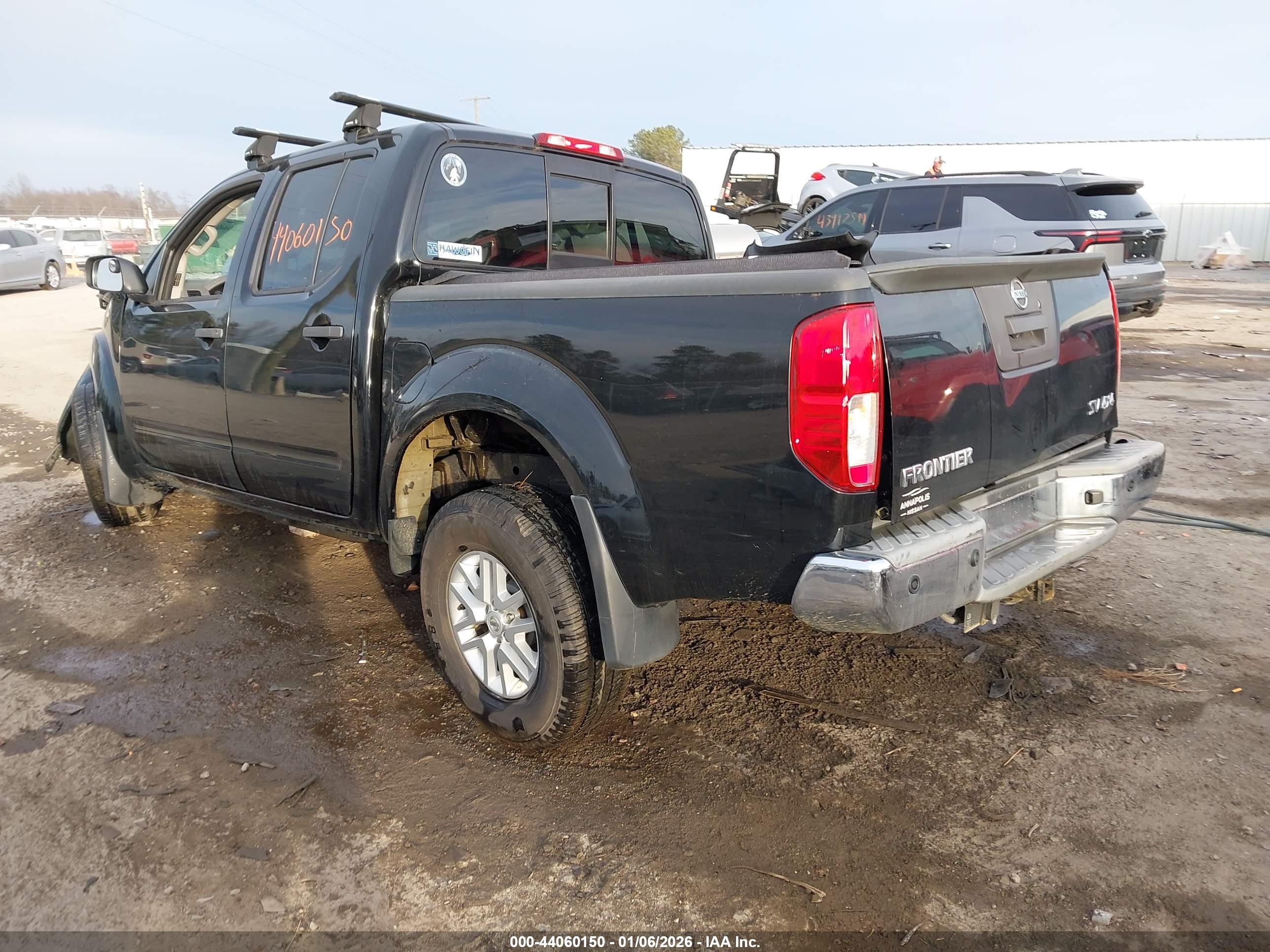 NISSAN FRONTIER image 3