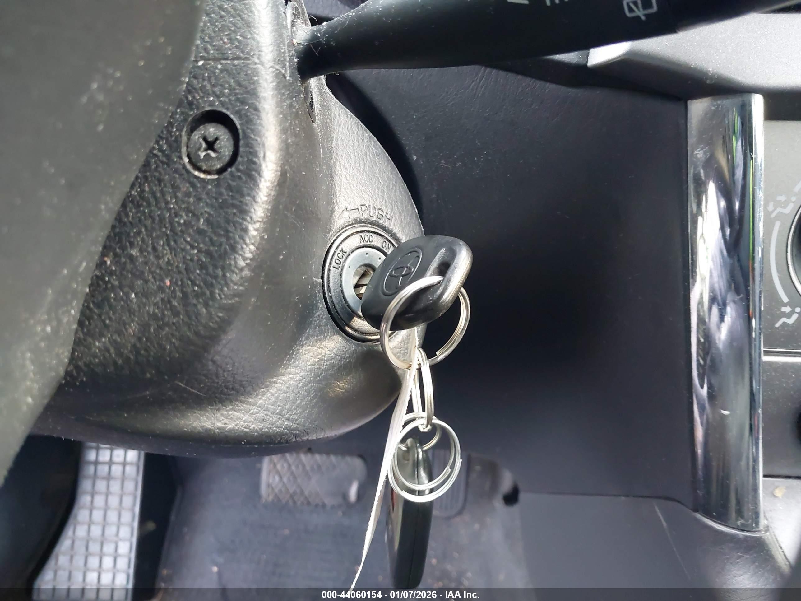 TOYOTA MATRIX image 11