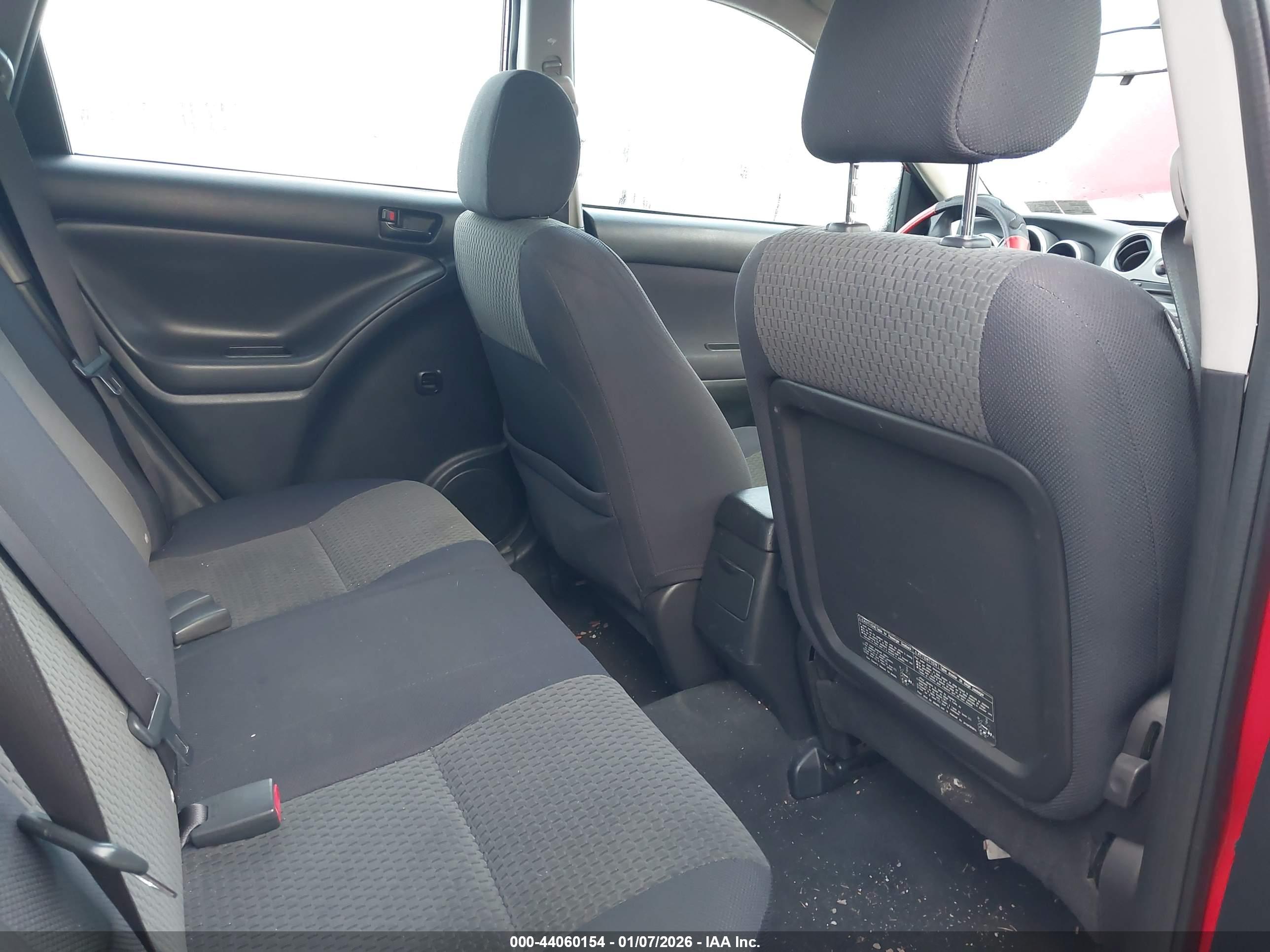 TOYOTA MATRIX image 8