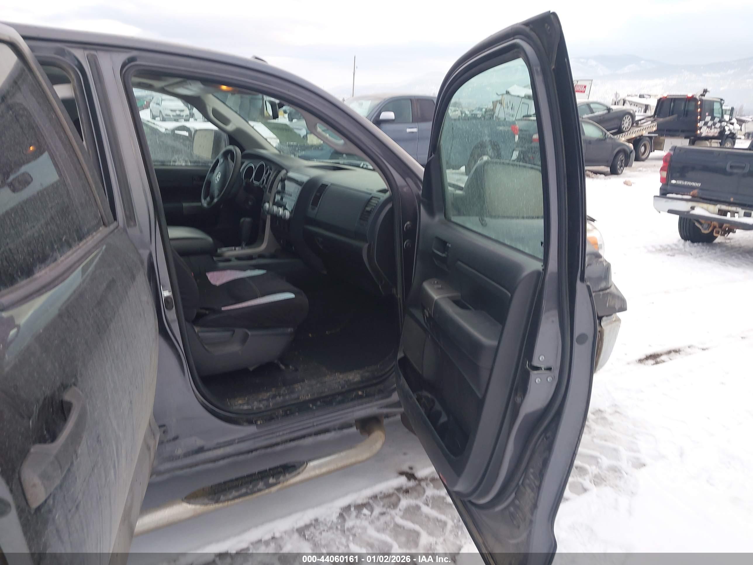 TOYOTA TUNDRA image 5