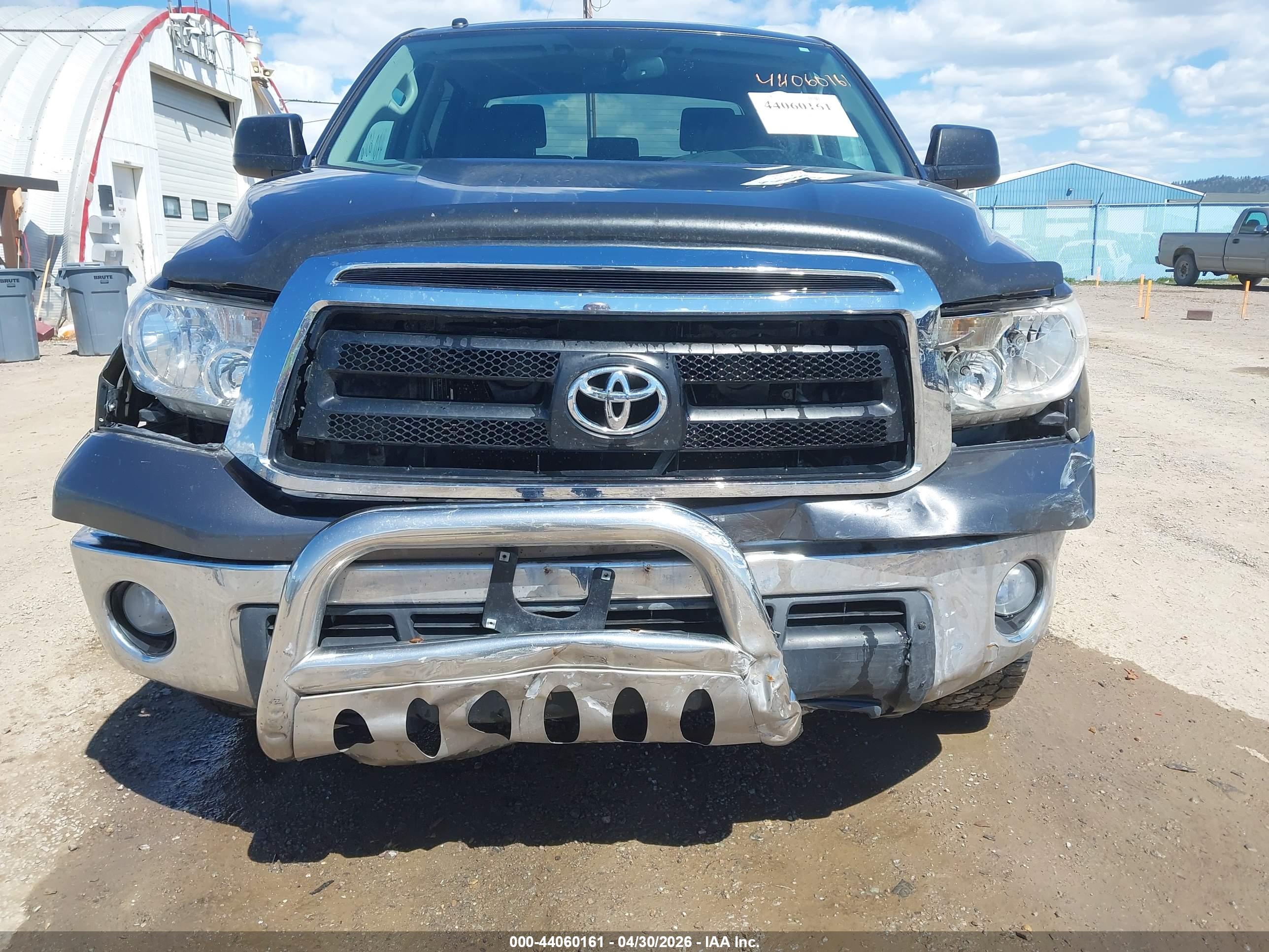 TOYOTA TUNDRA image 6