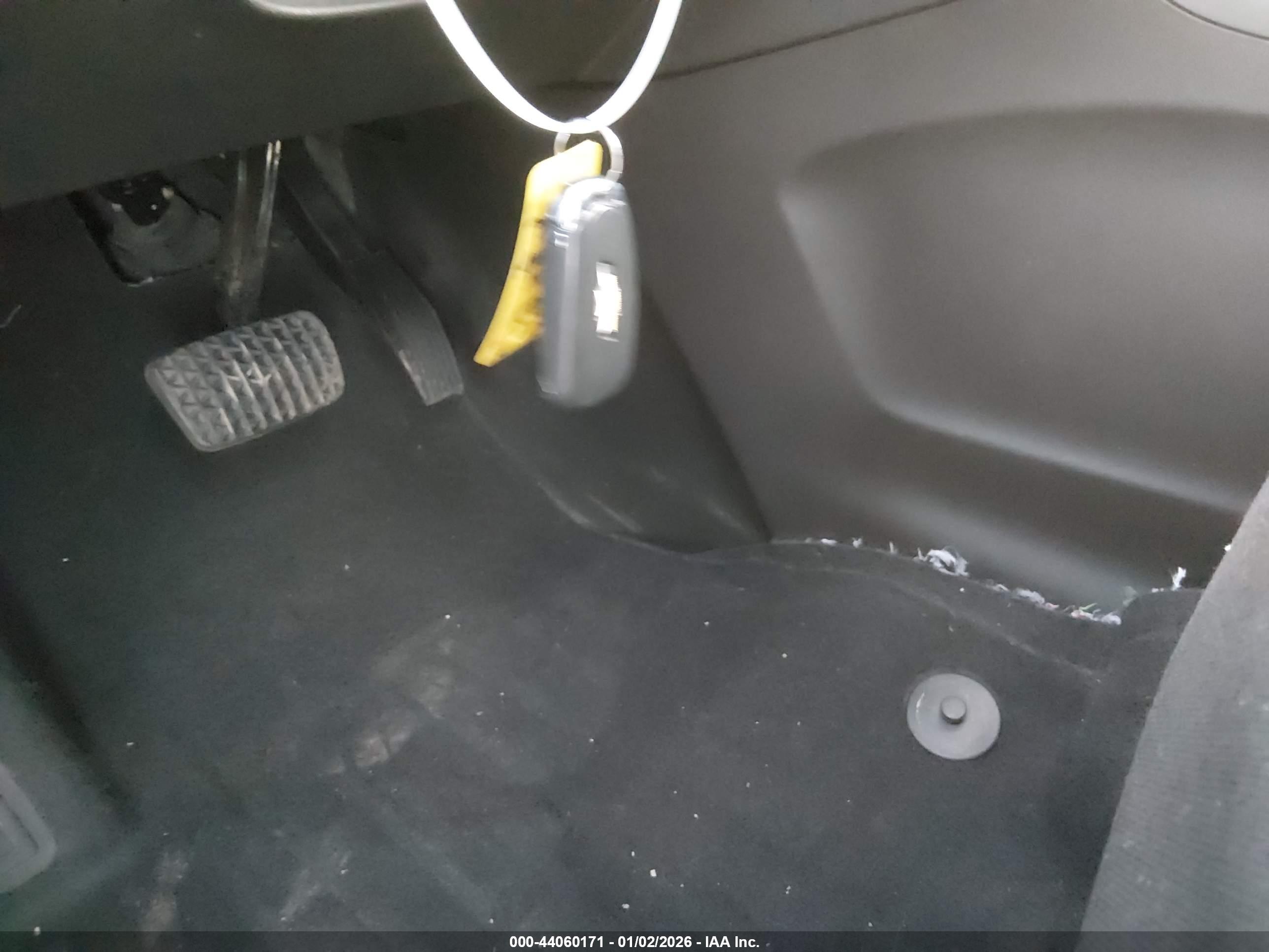 CHEVROLET EQUINOX image 11