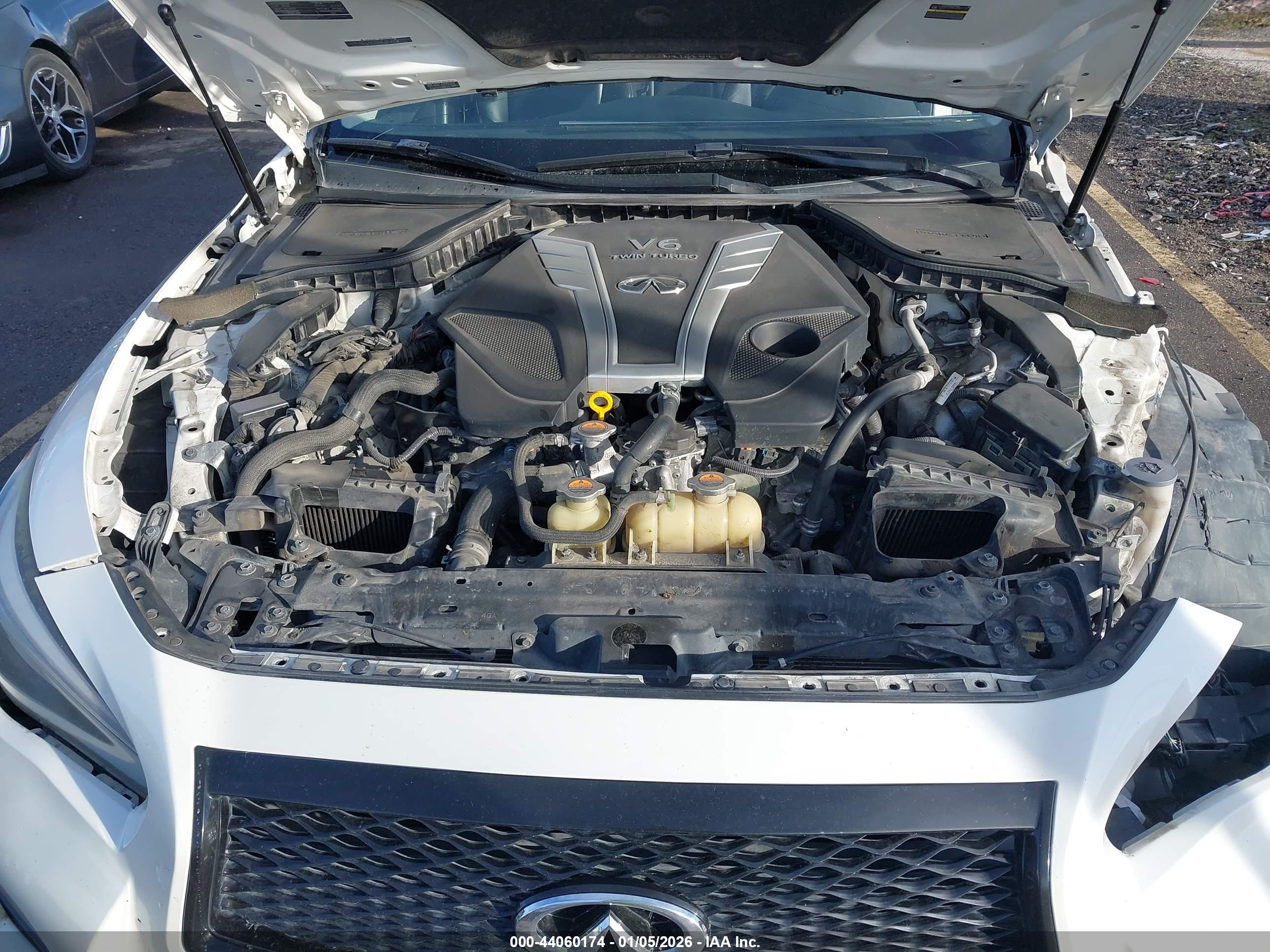 INFINITI Q50 image 10