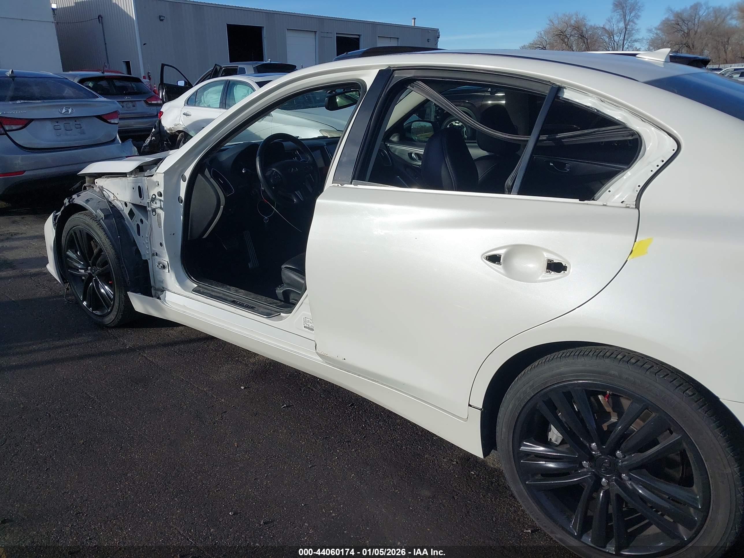 INFINITI Q50 image 6