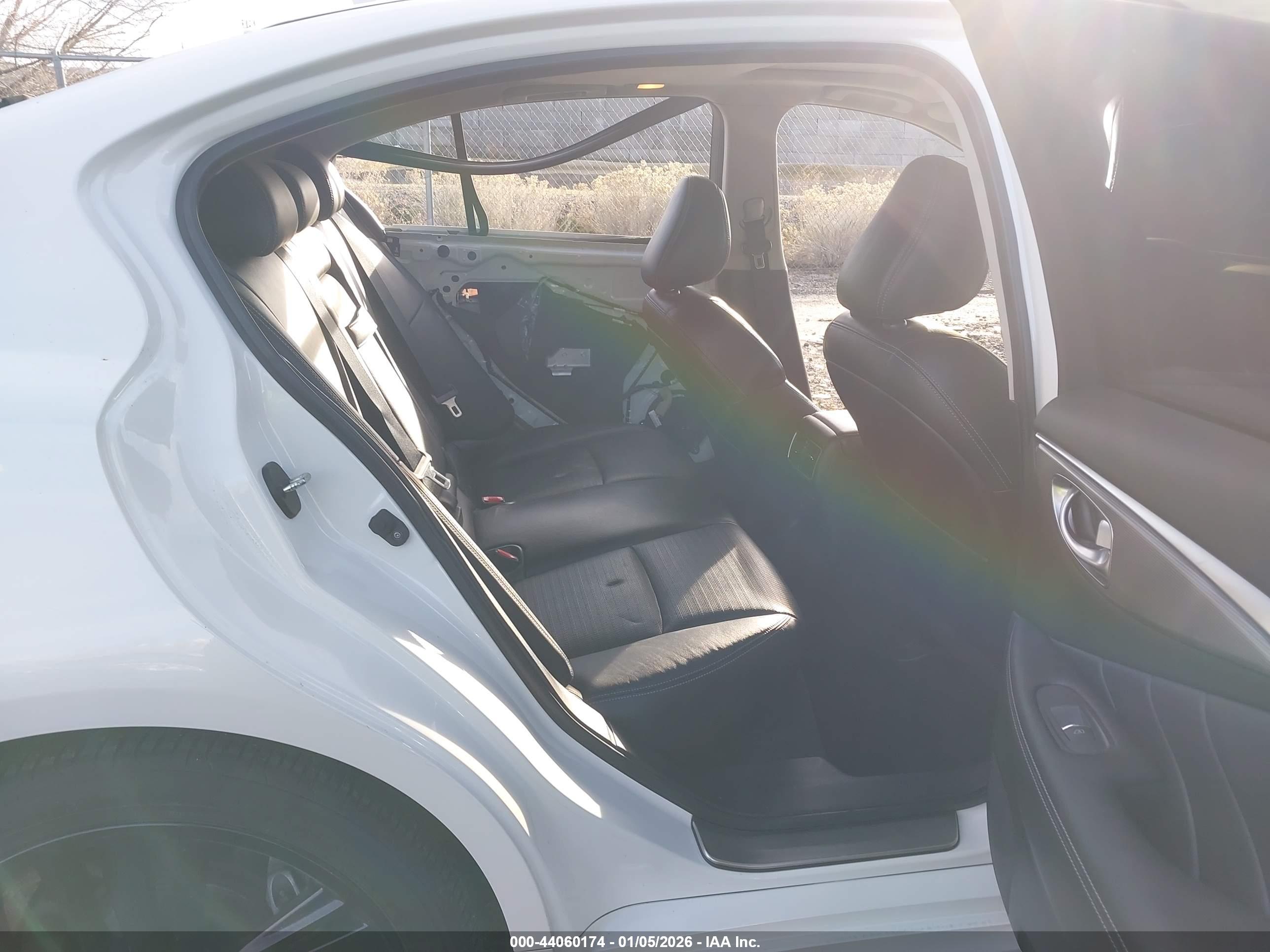 INFINITI Q50 image 8