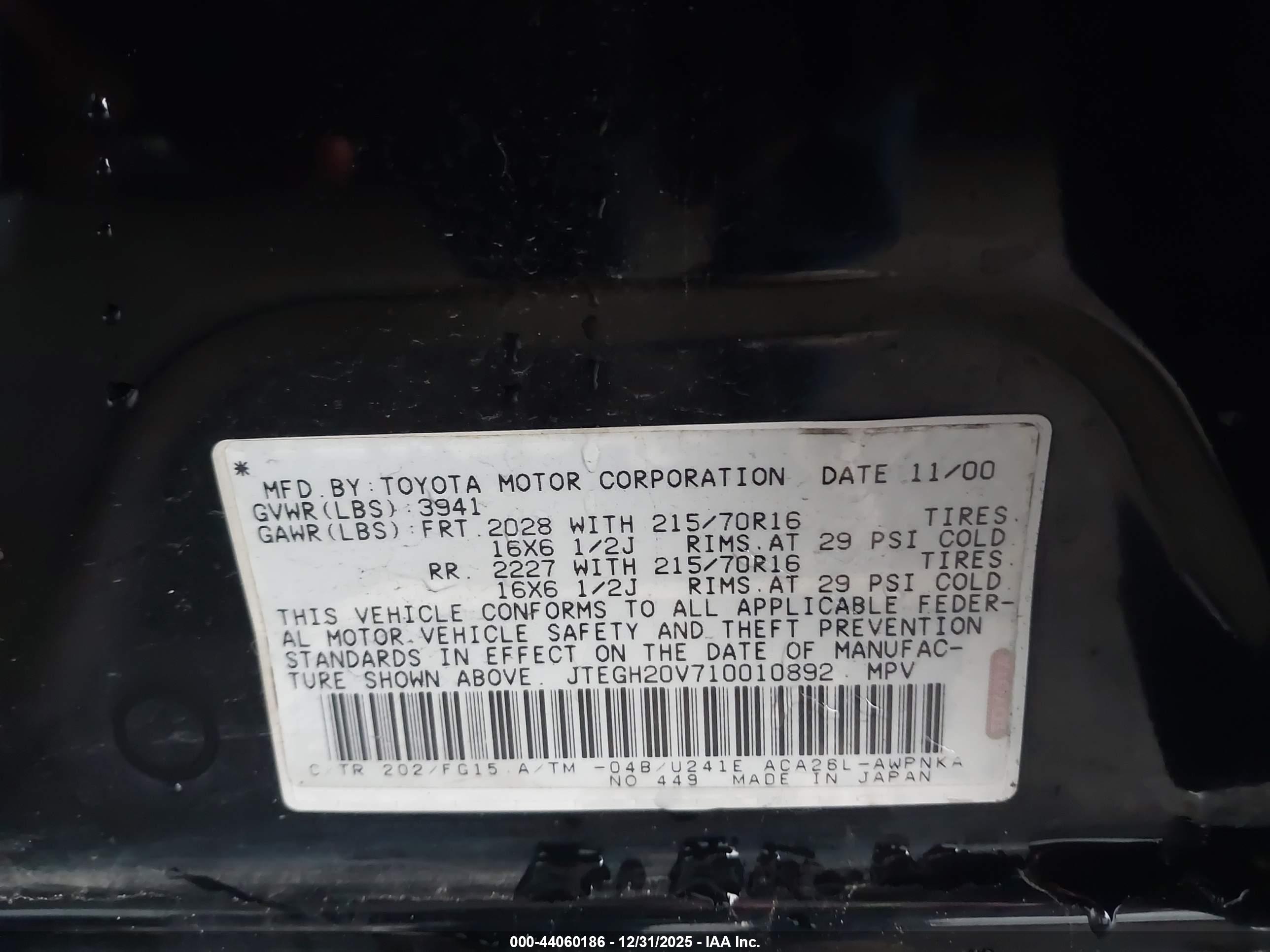 TOYOTA RAV4 image 9