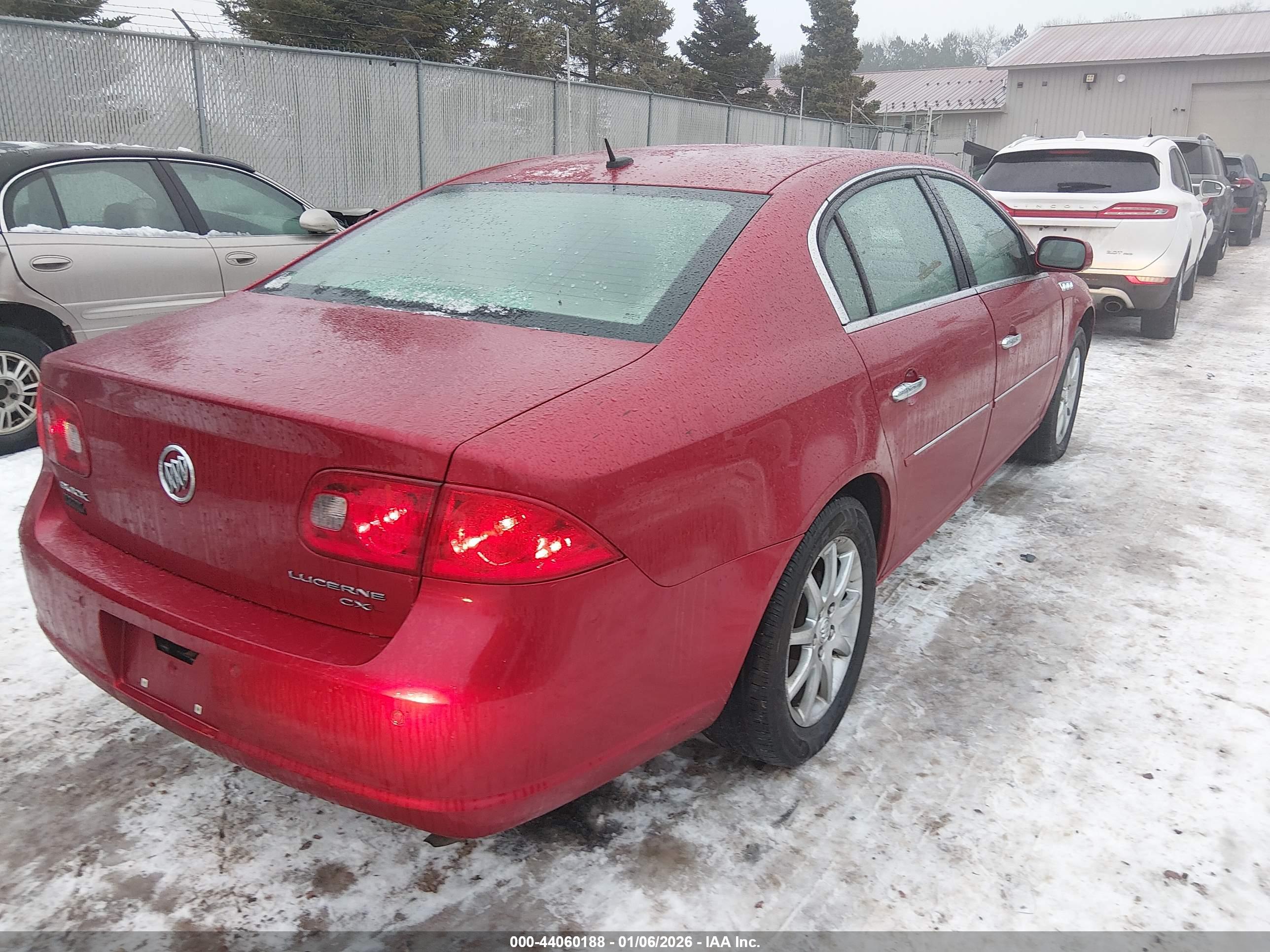 BUICK LUCERNE image 4