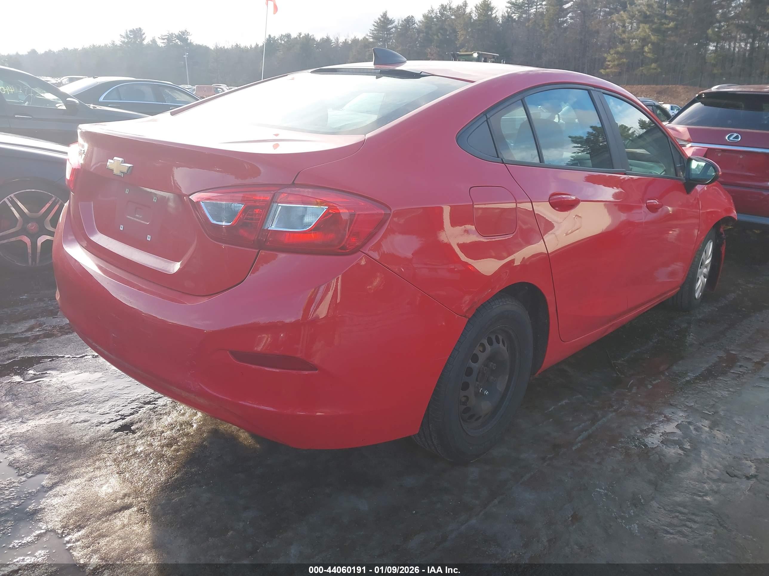 CHEVROLET CRUZE image 4