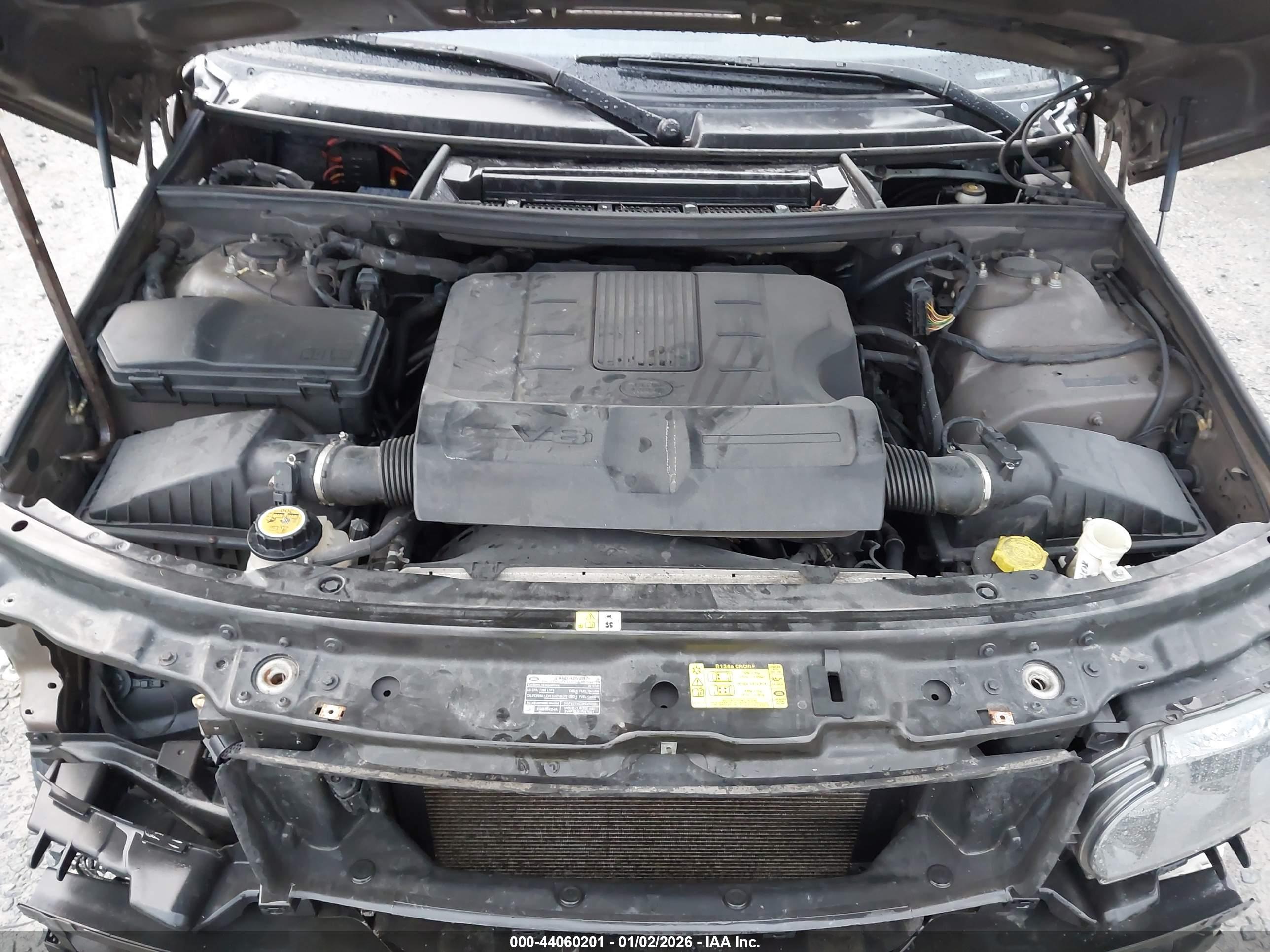 LAND ROVER image 10