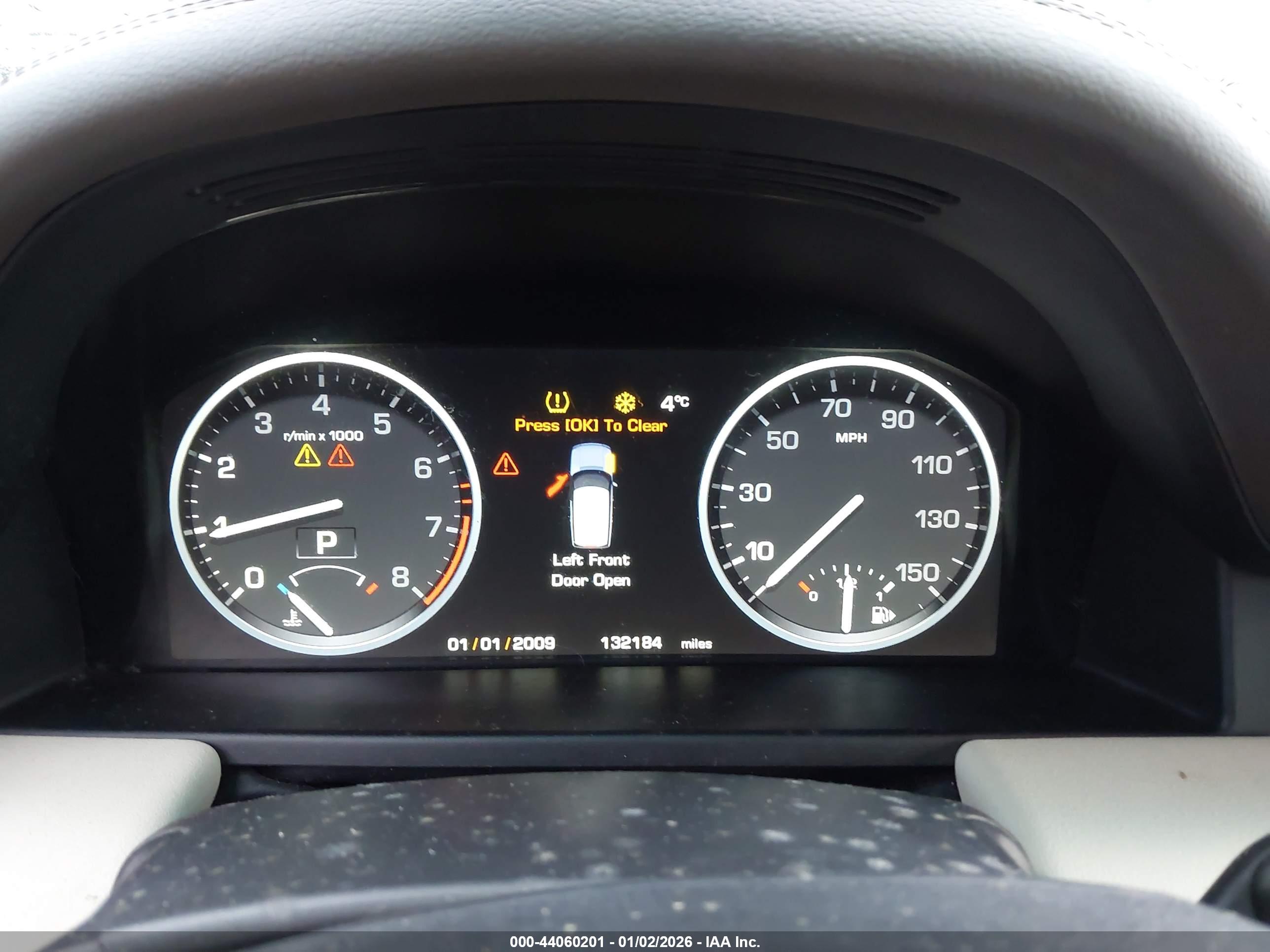 LAND ROVER image 7
