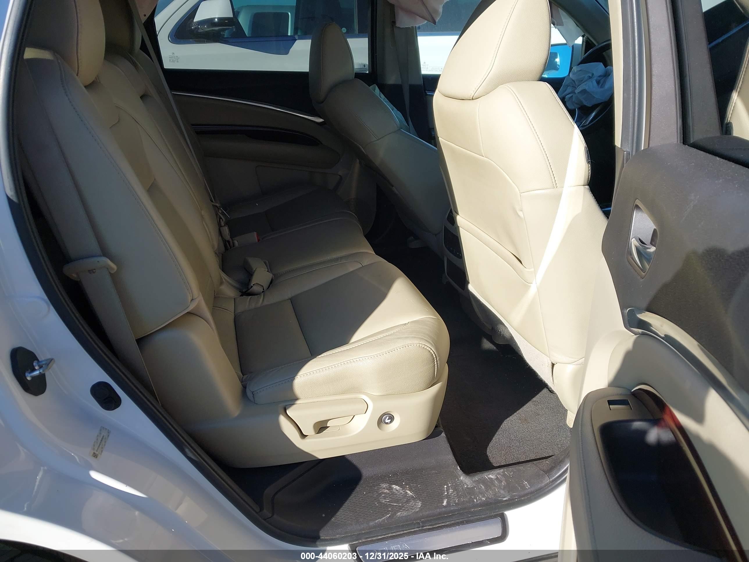 ACURA MDX image 8