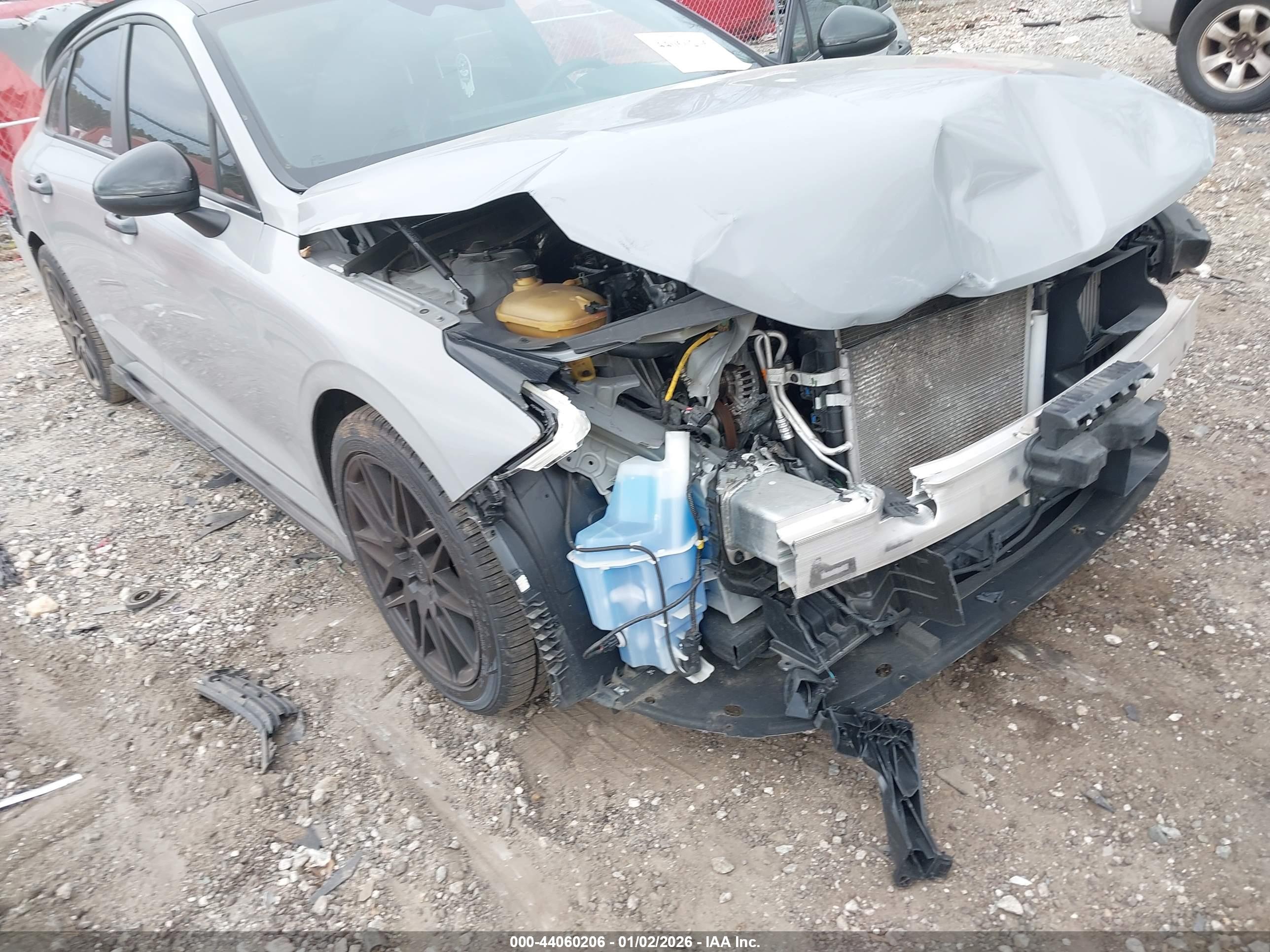 KIA K5 image 6
