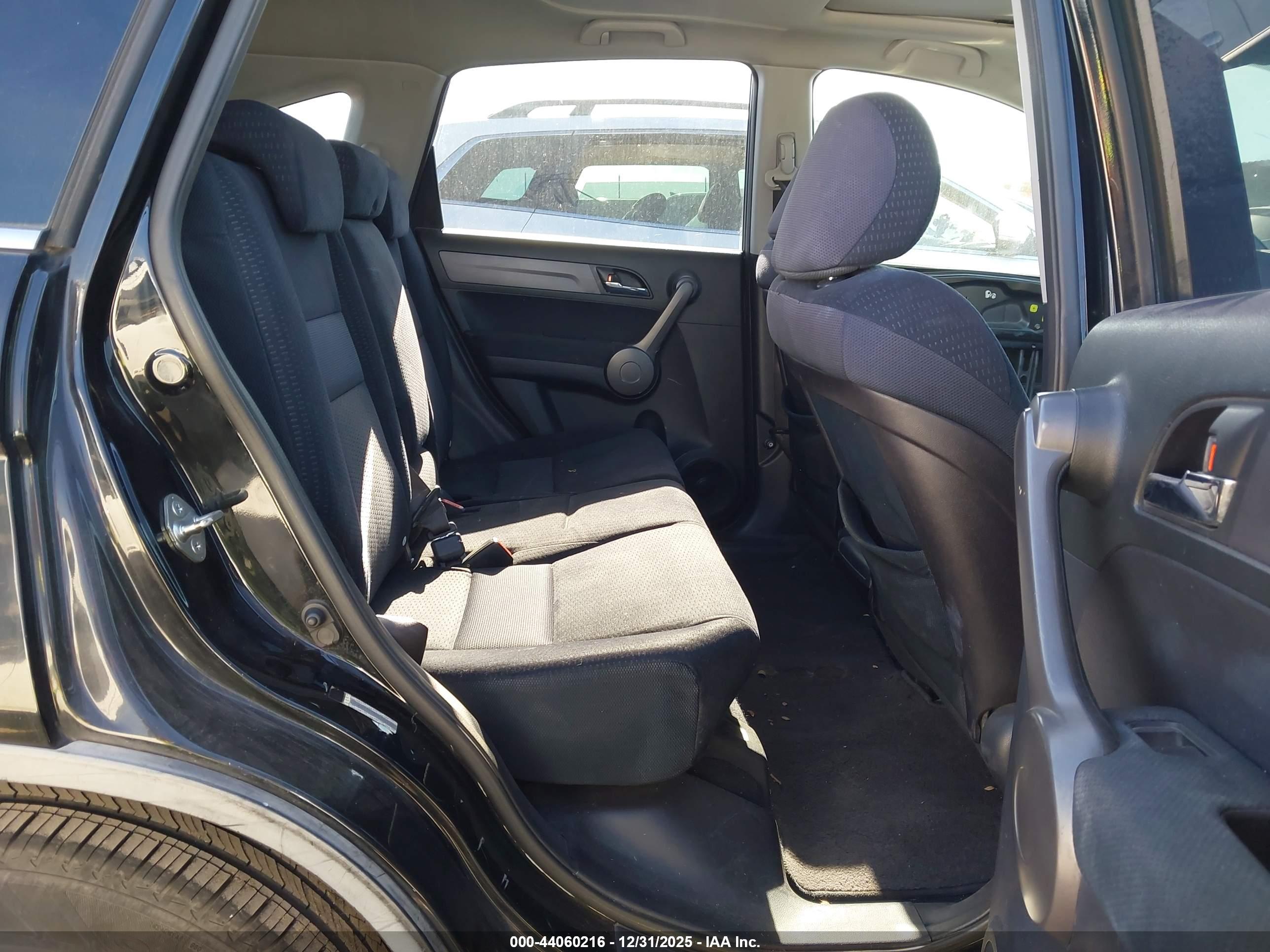 HONDA CR-V image 8