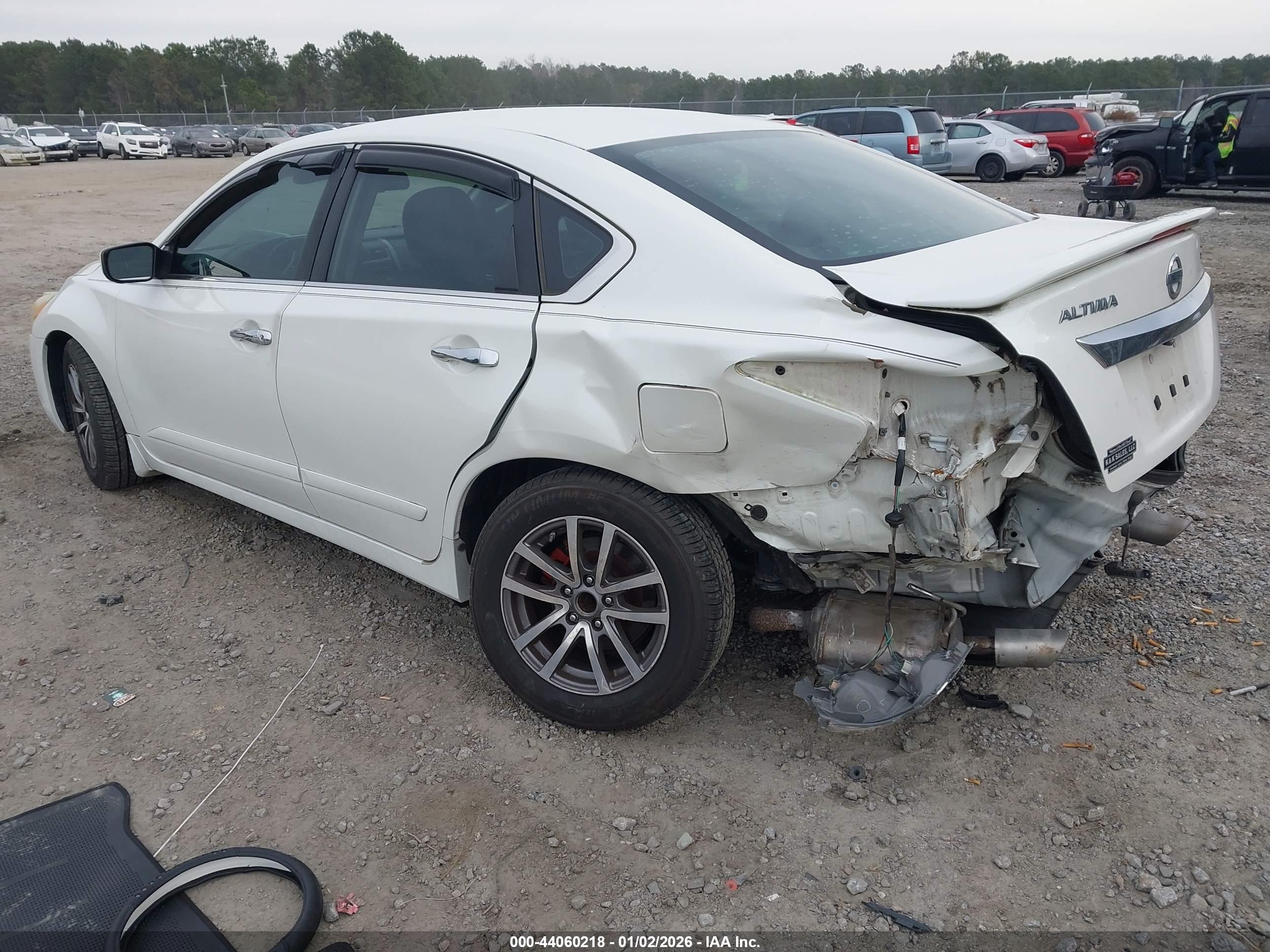 NISSAN ALTIMA image 3