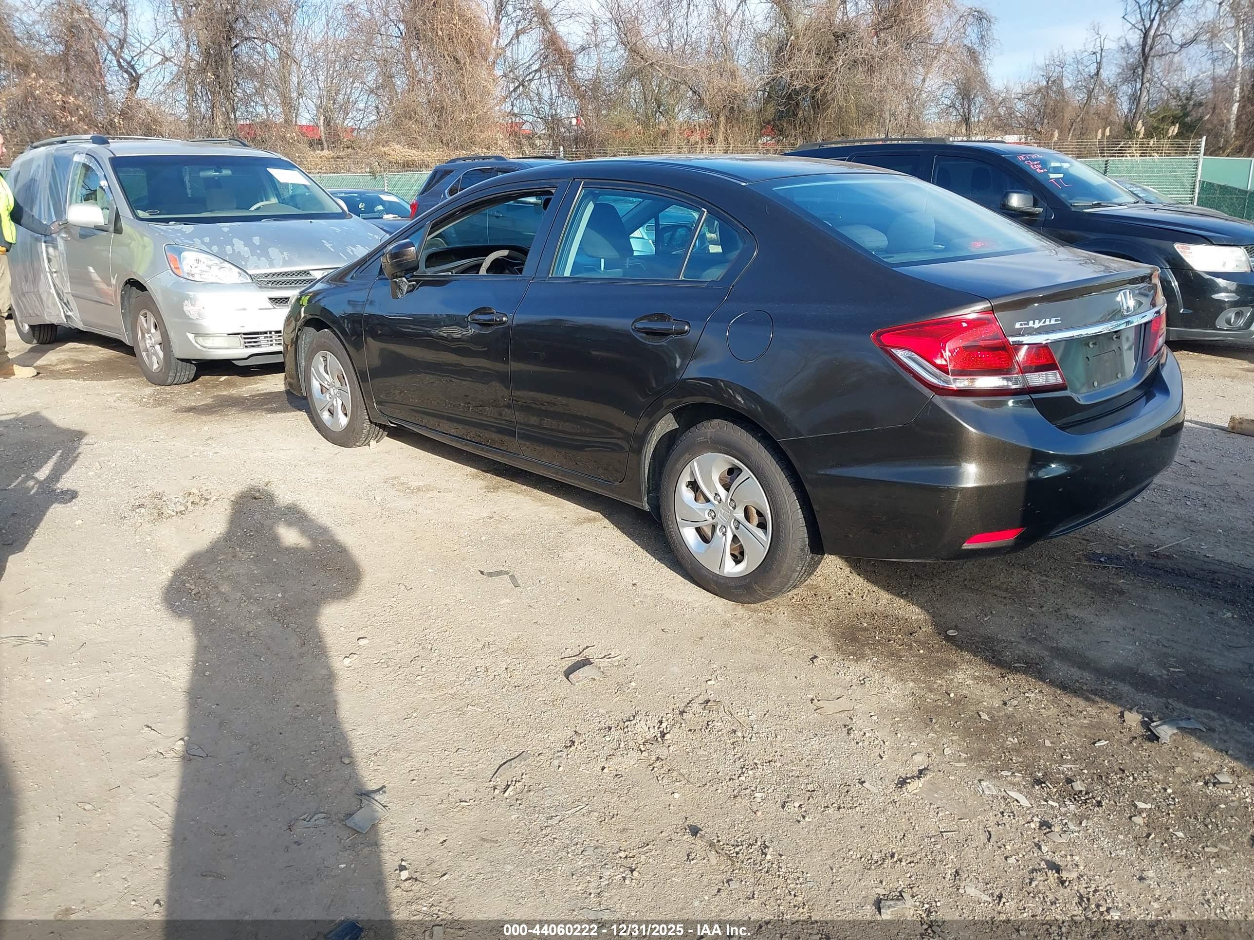 HONDA CIVIC image 3