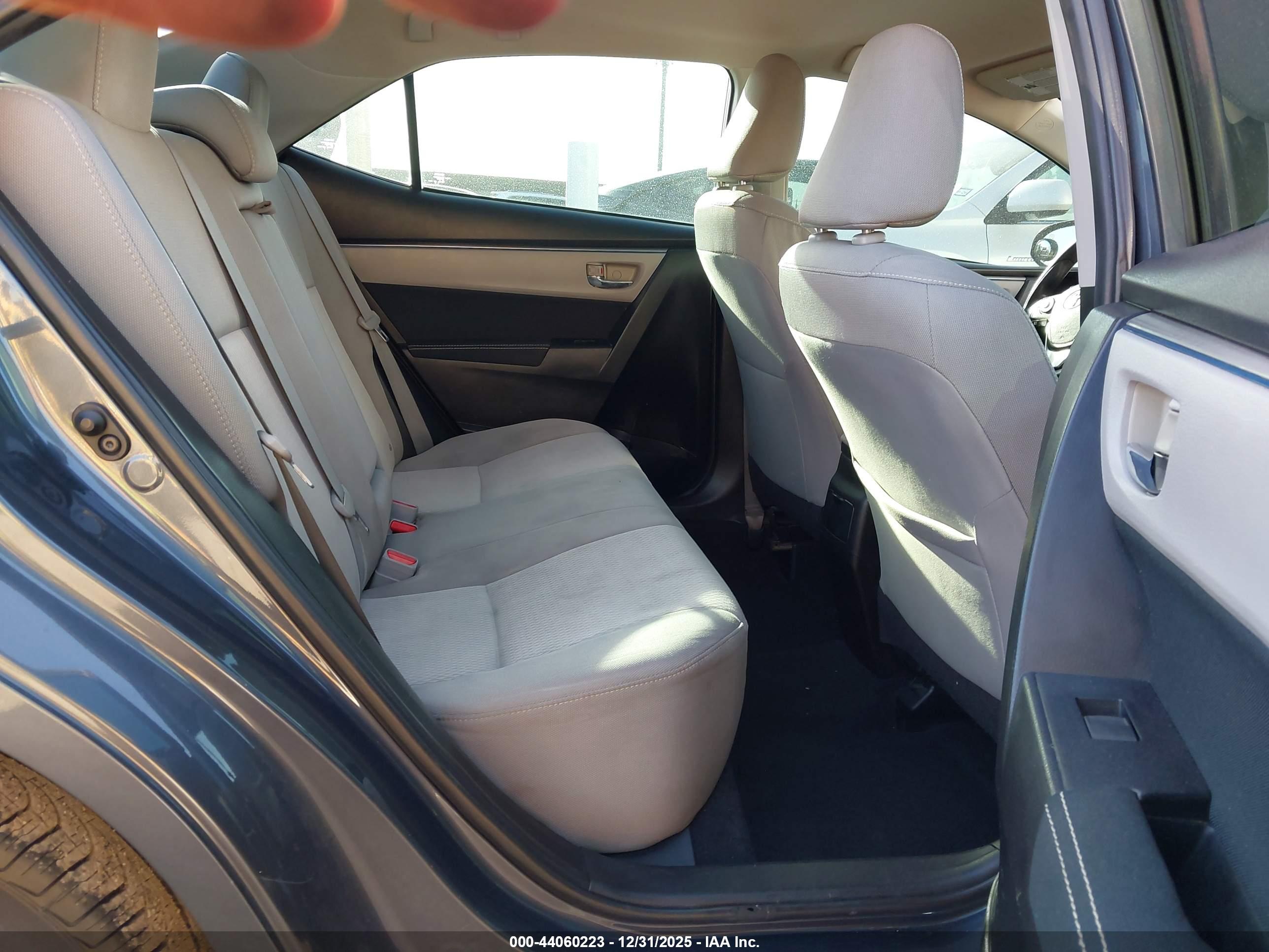 TOYOTA COROLLA image 8