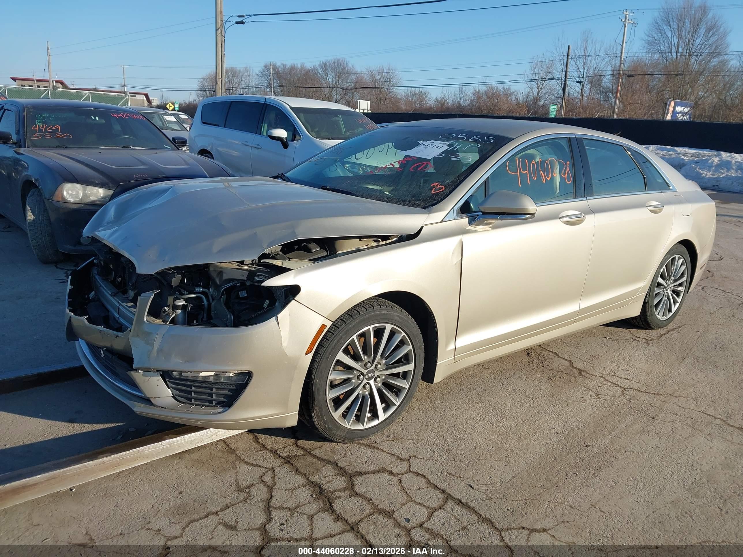 LINCOLN MKZ image 2