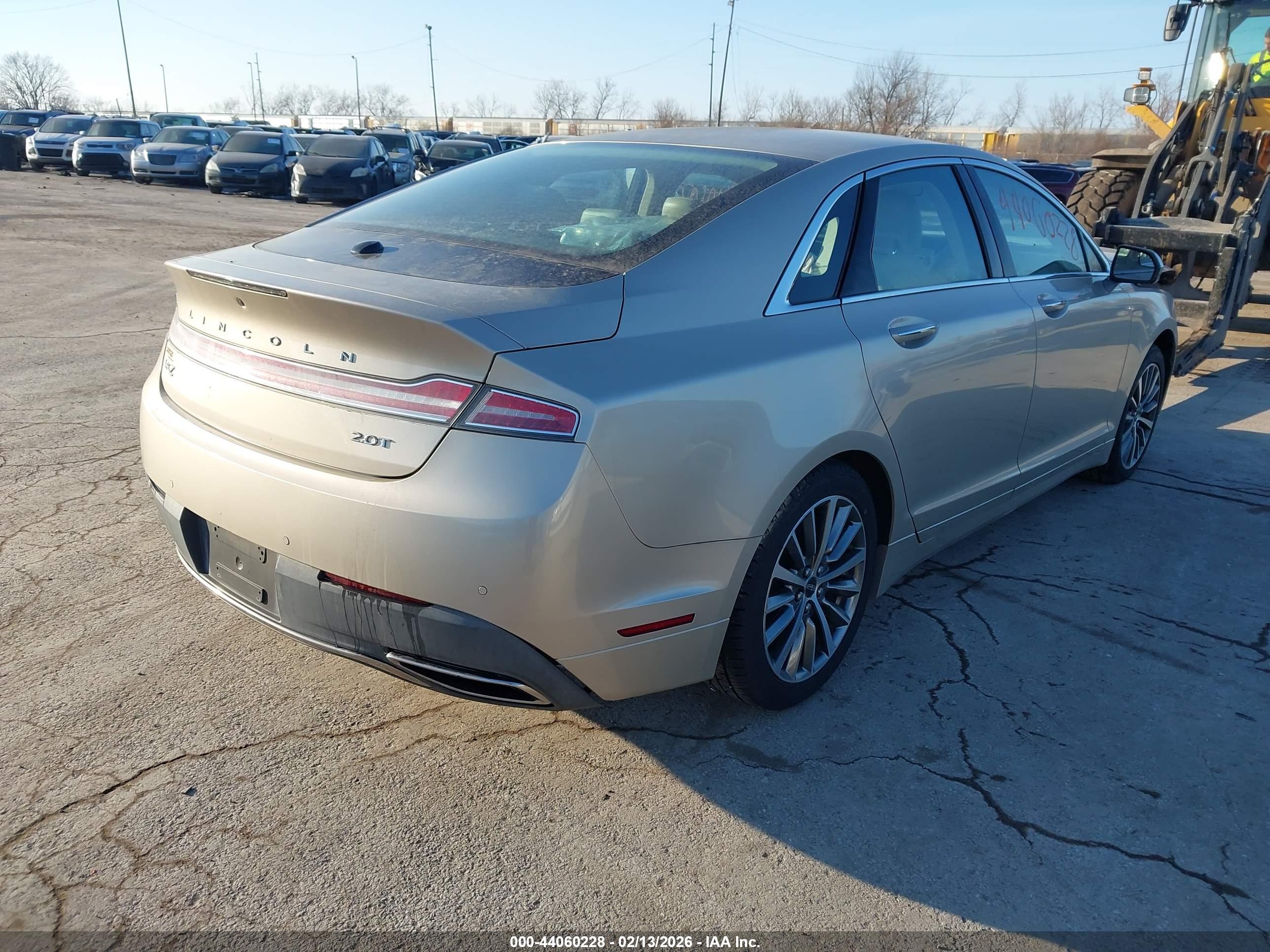 LINCOLN MKZ image 4