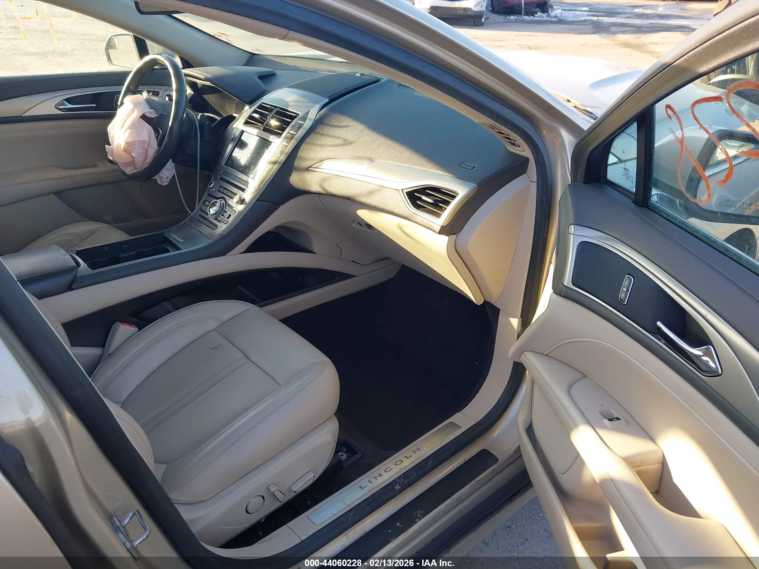 LINCOLN MKZ image 5