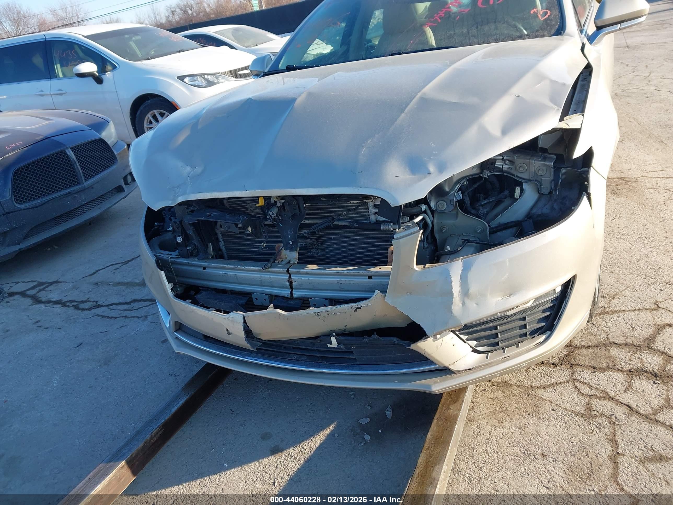LINCOLN MKZ image 6