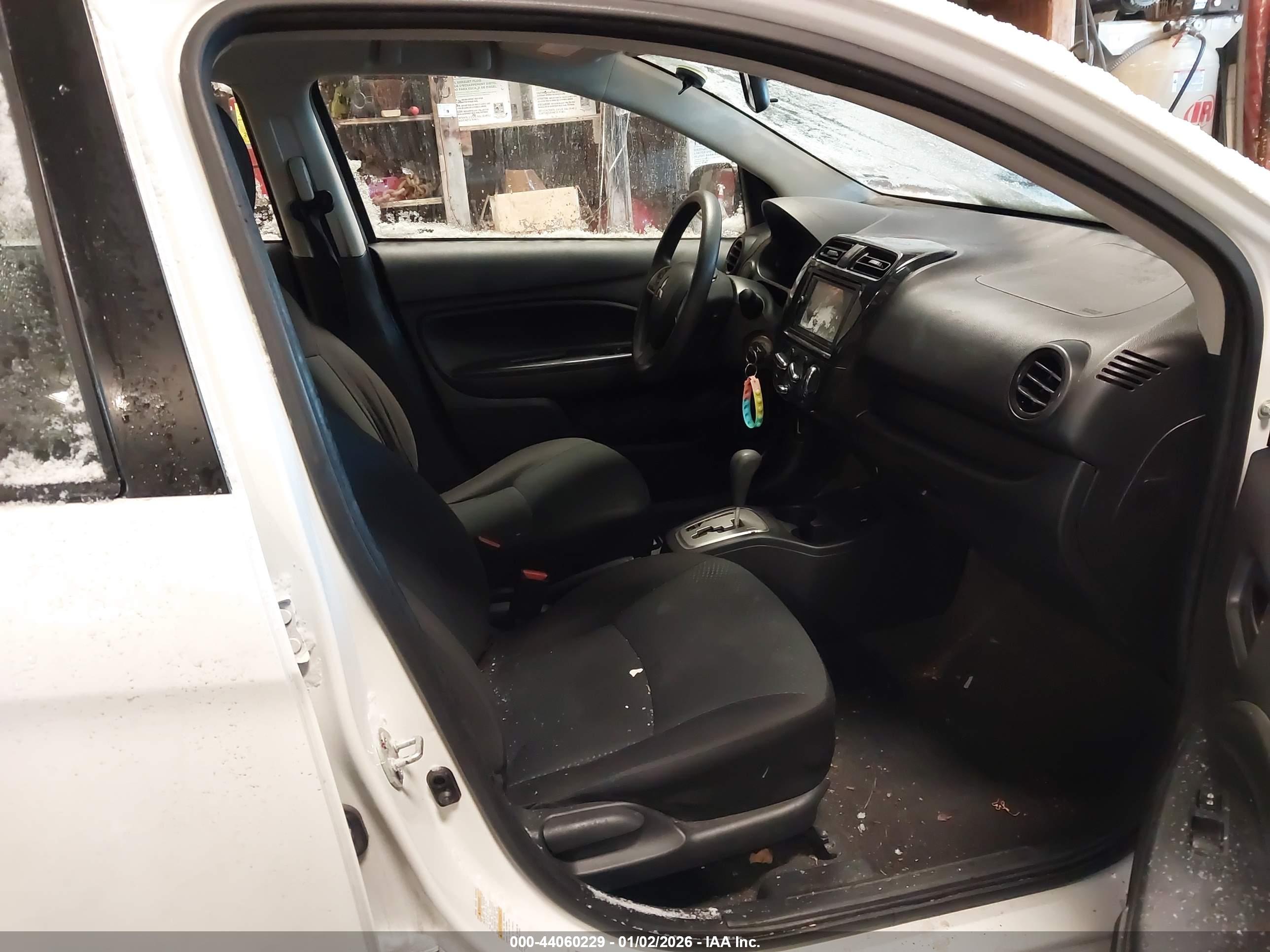 MITSUBISHI MIRAGE image 5
