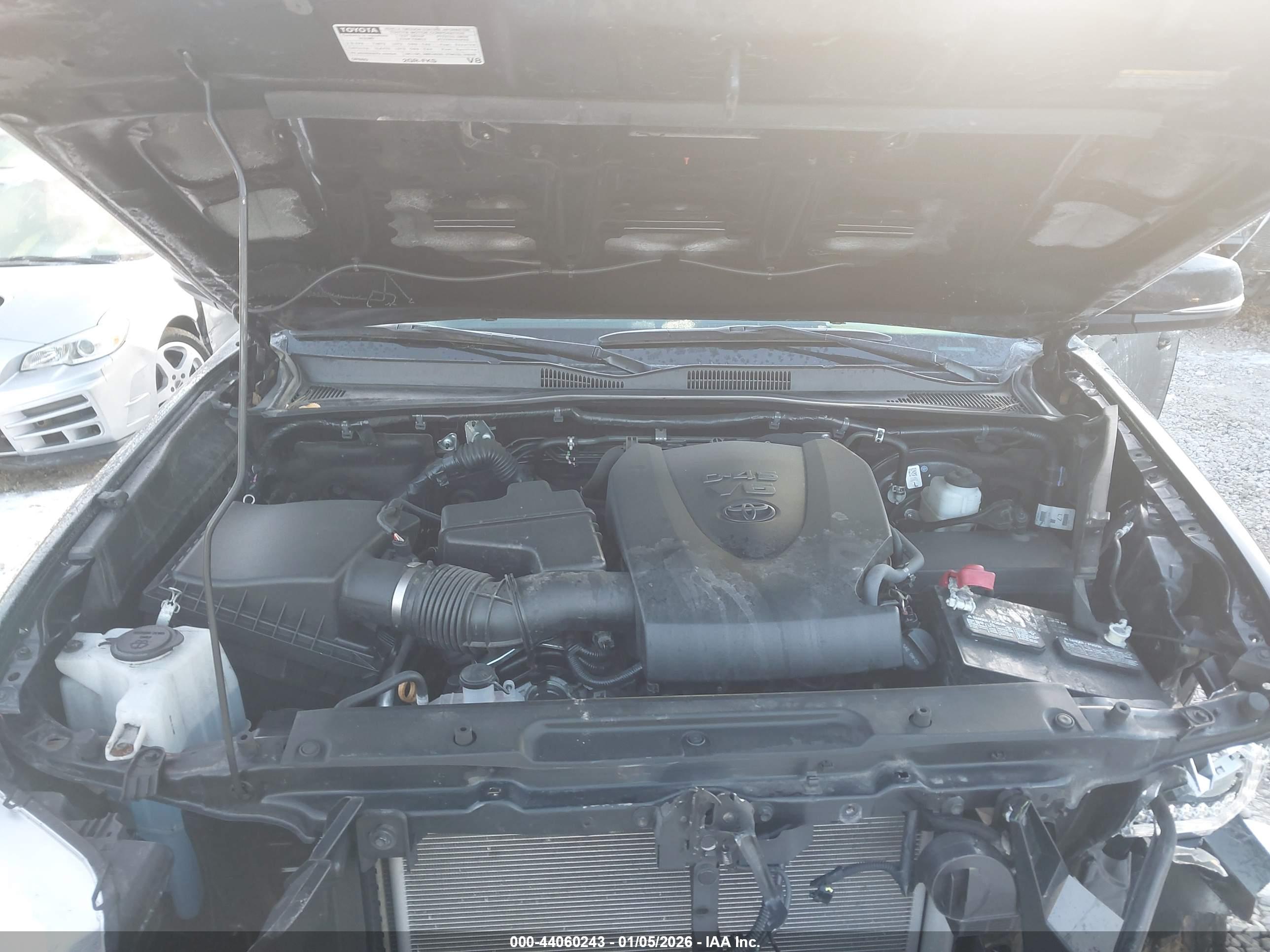 TOYOTA TACOMA image 10