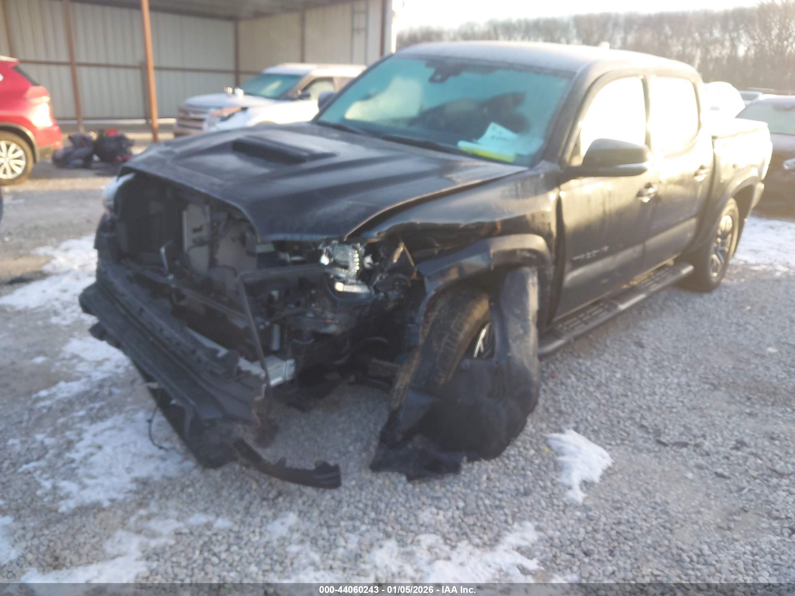 TOYOTA TACOMA image 2