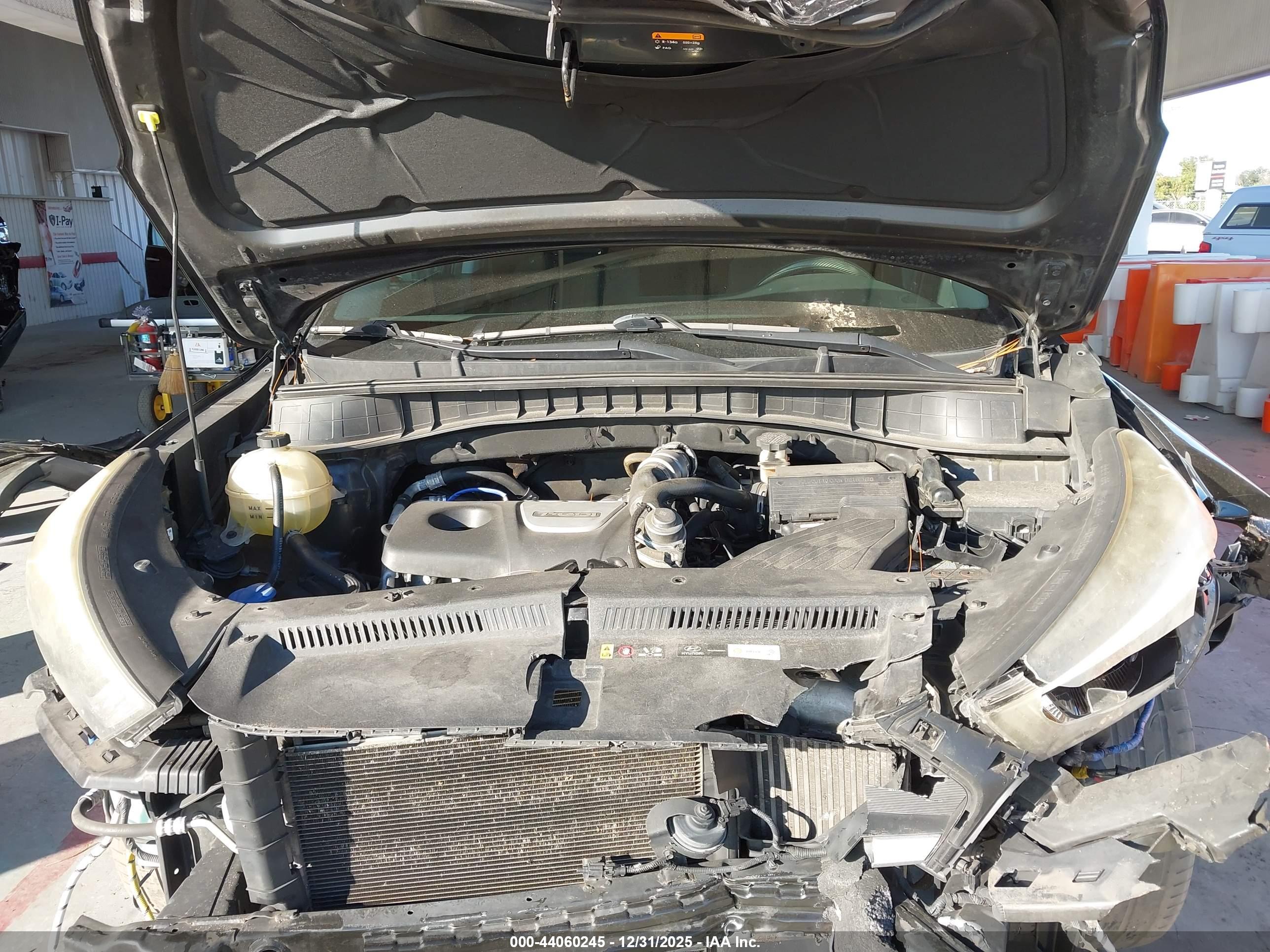 HYUNDAI TUCSON image 10