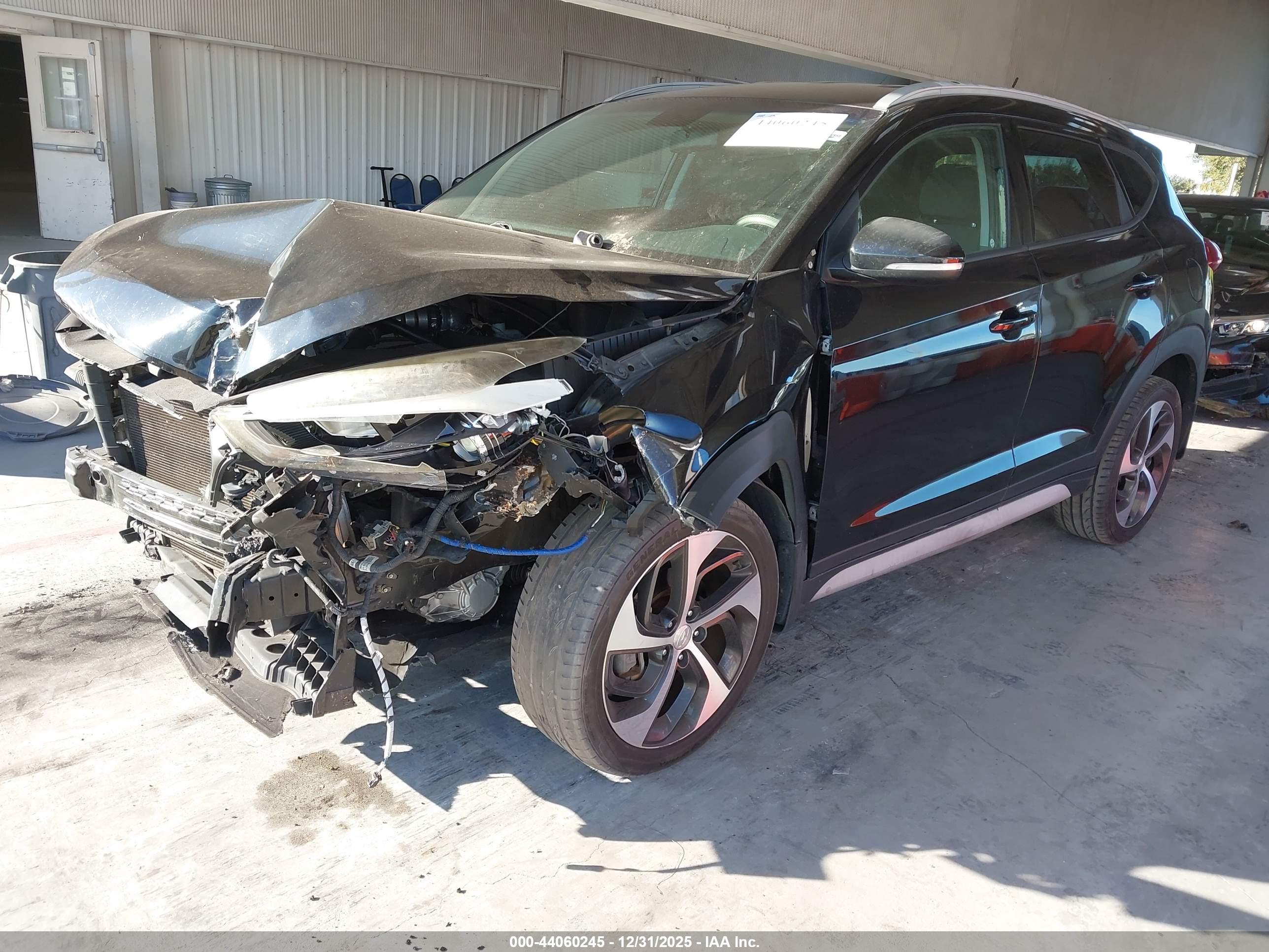 HYUNDAI TUCSON image 2