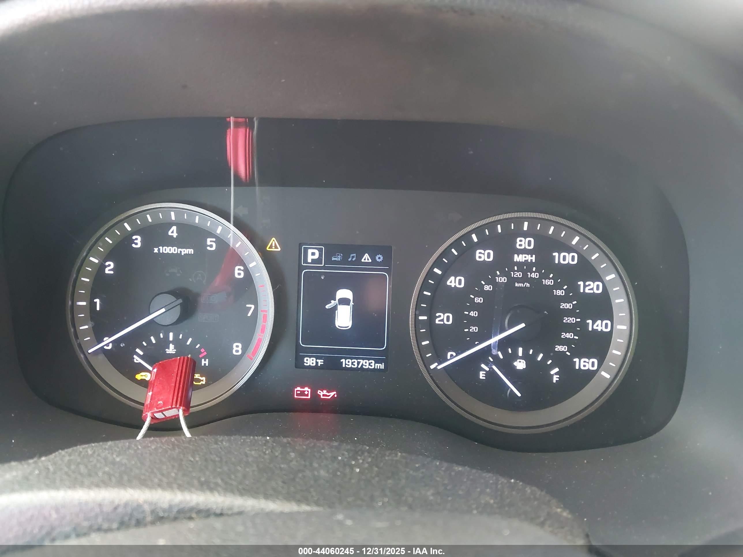 HYUNDAI TUCSON image 7