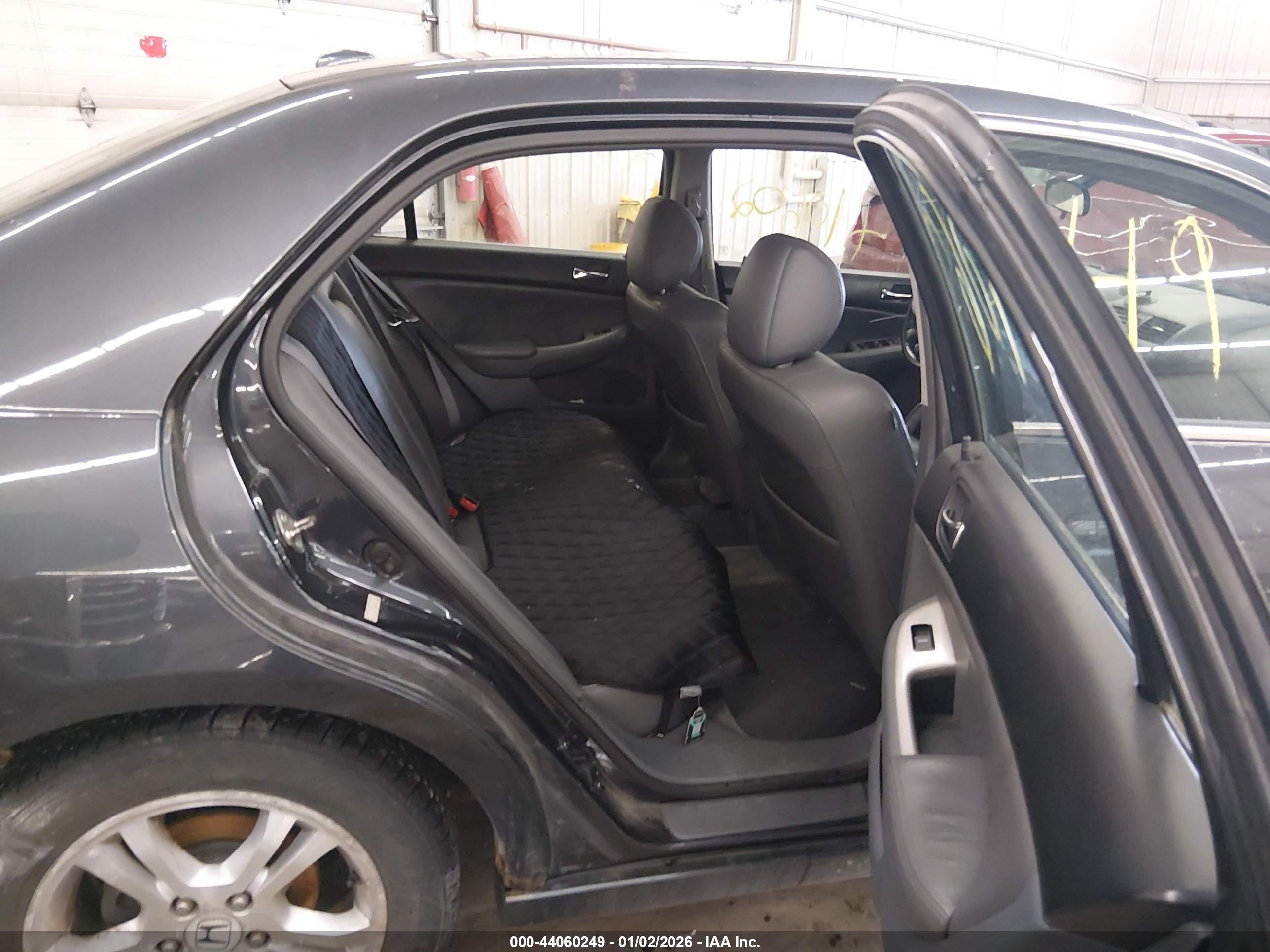 HONDA ACCORD image 8