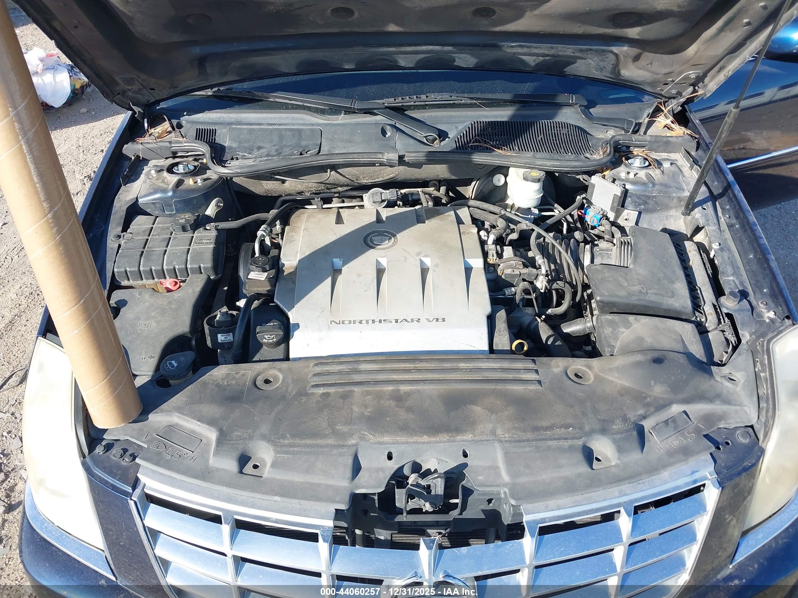 CADILLAC DTS image 10
