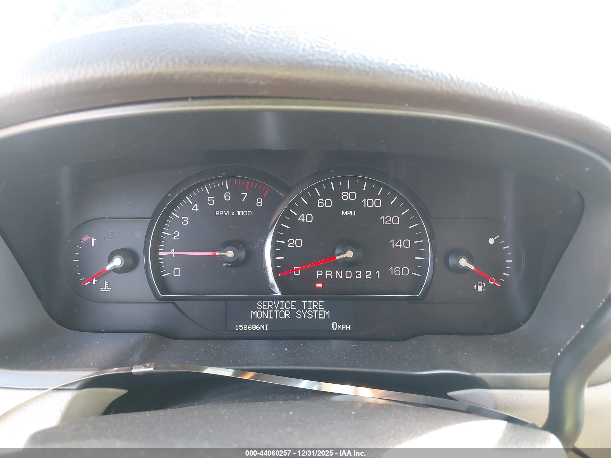CADILLAC DTS image 7