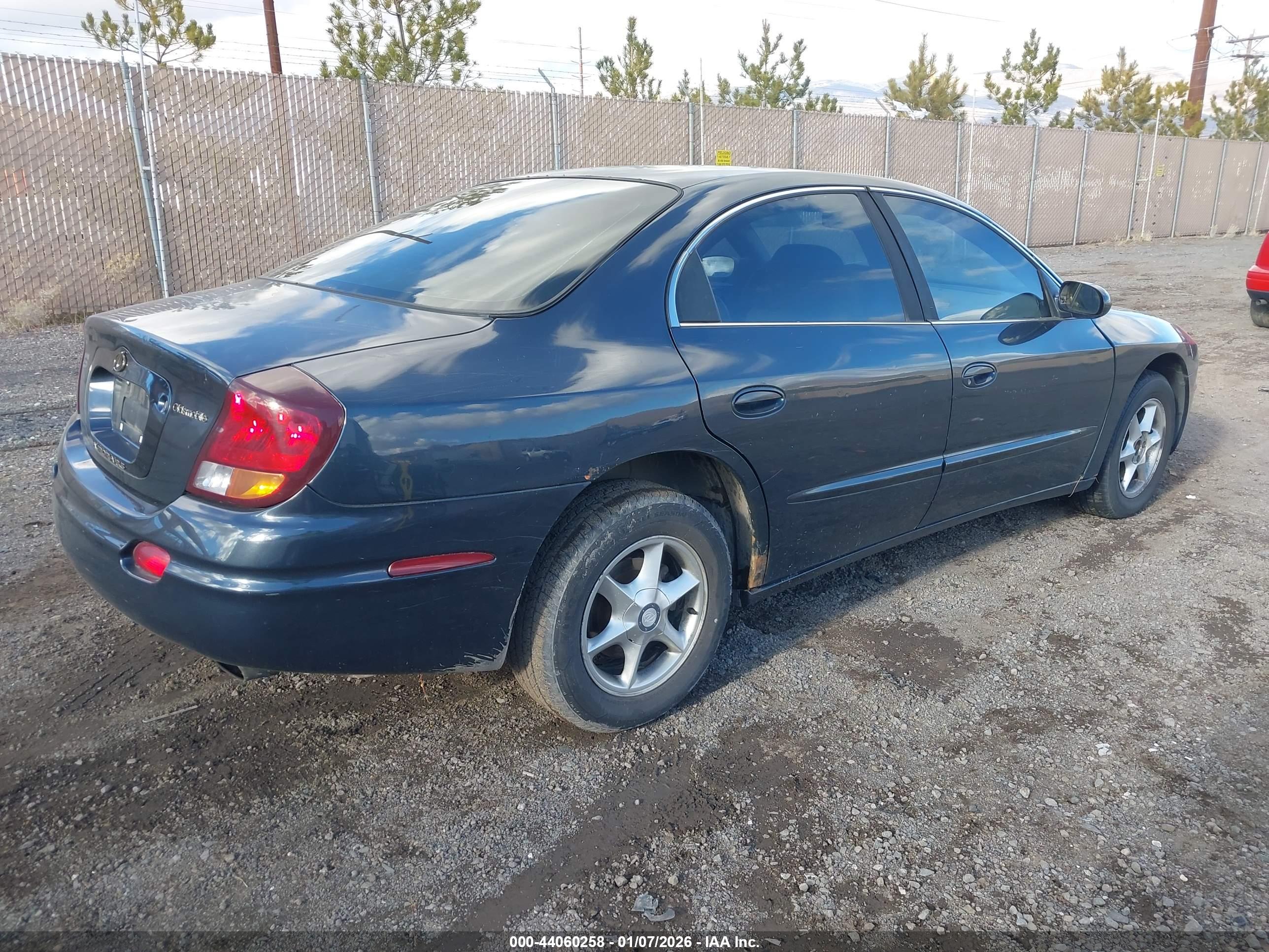 OLDSMOBILE AURORA image 4
