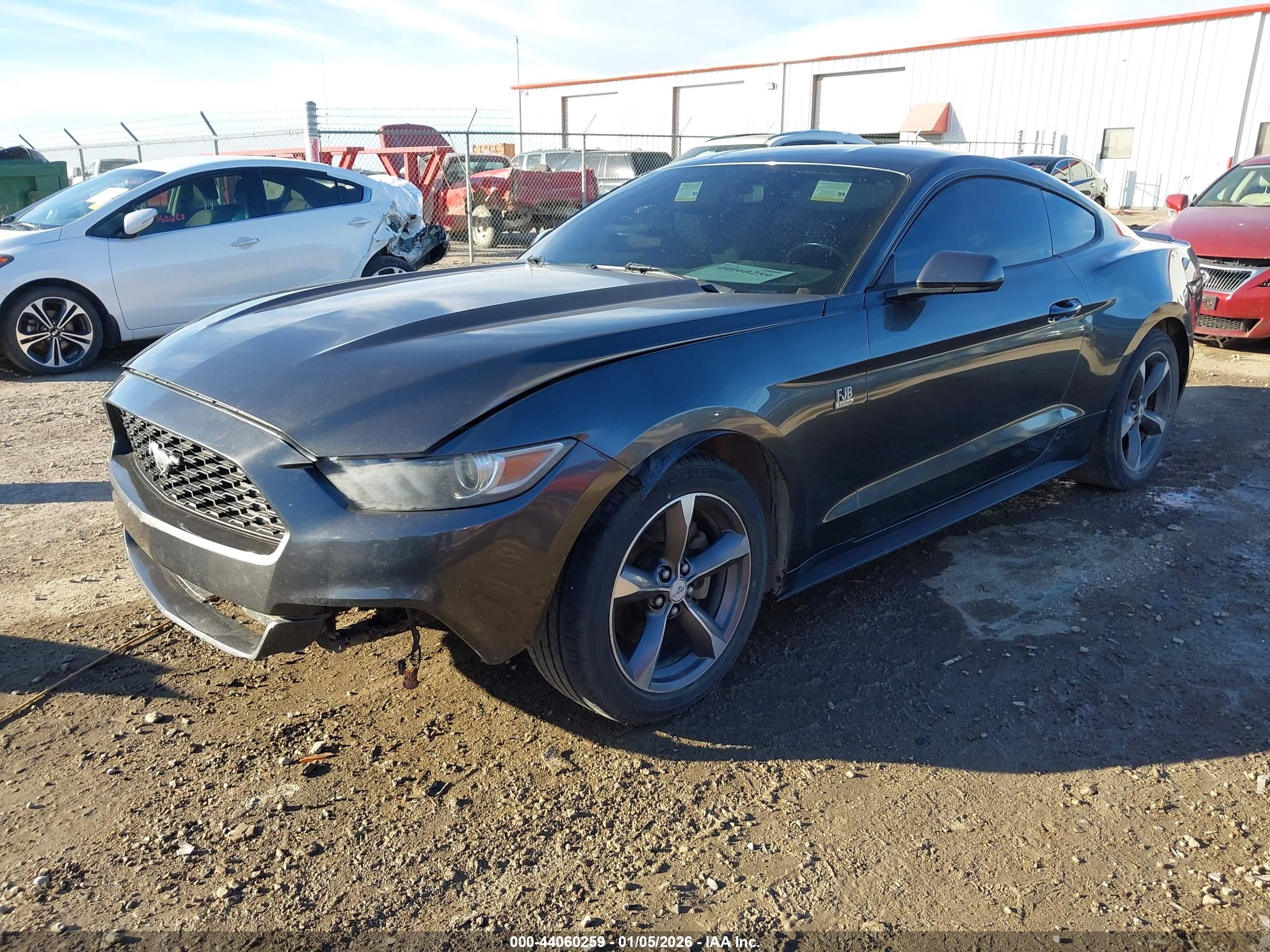 FORD MUSTANG image 2