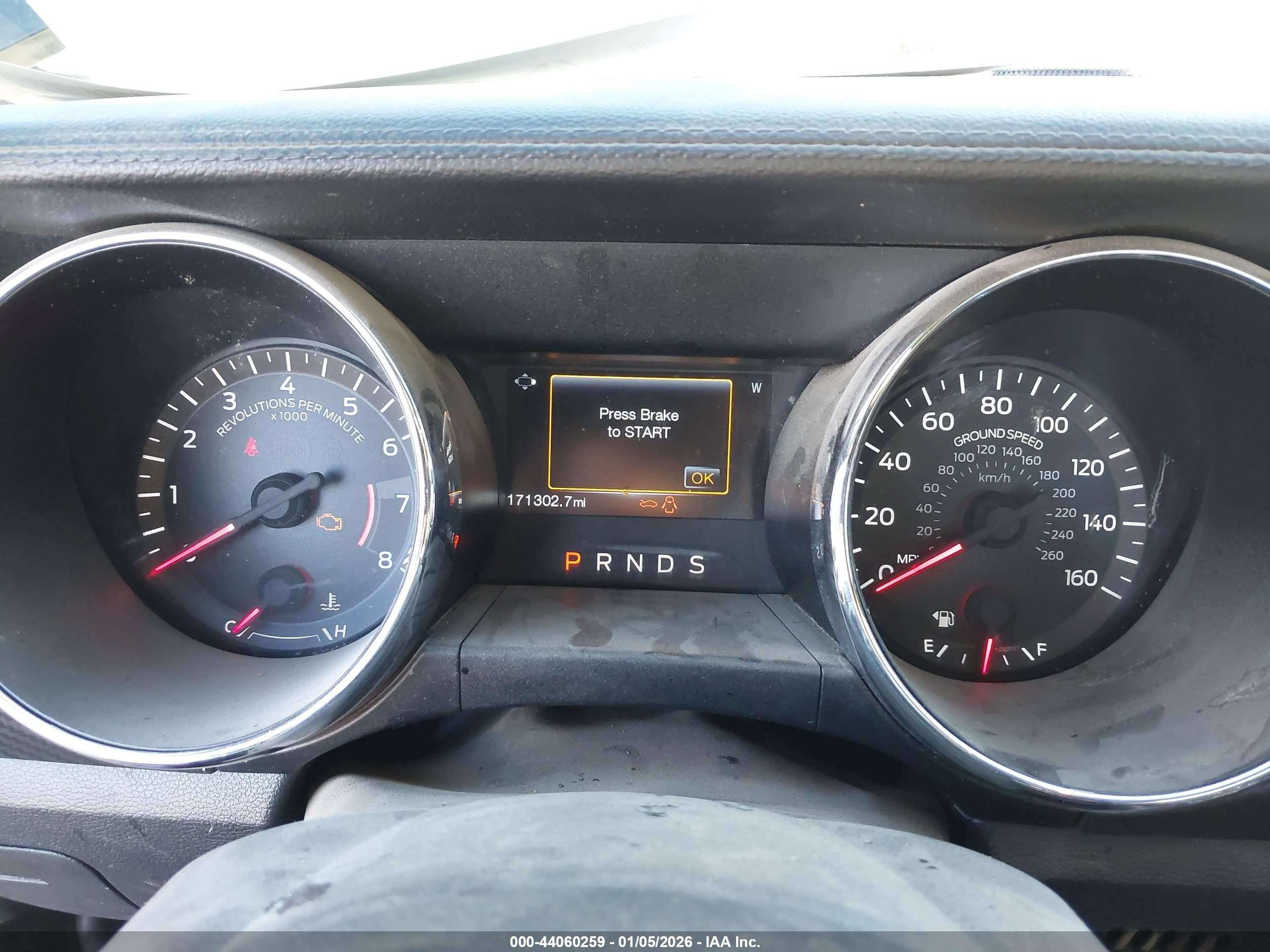 FORD MUSTANG image 7