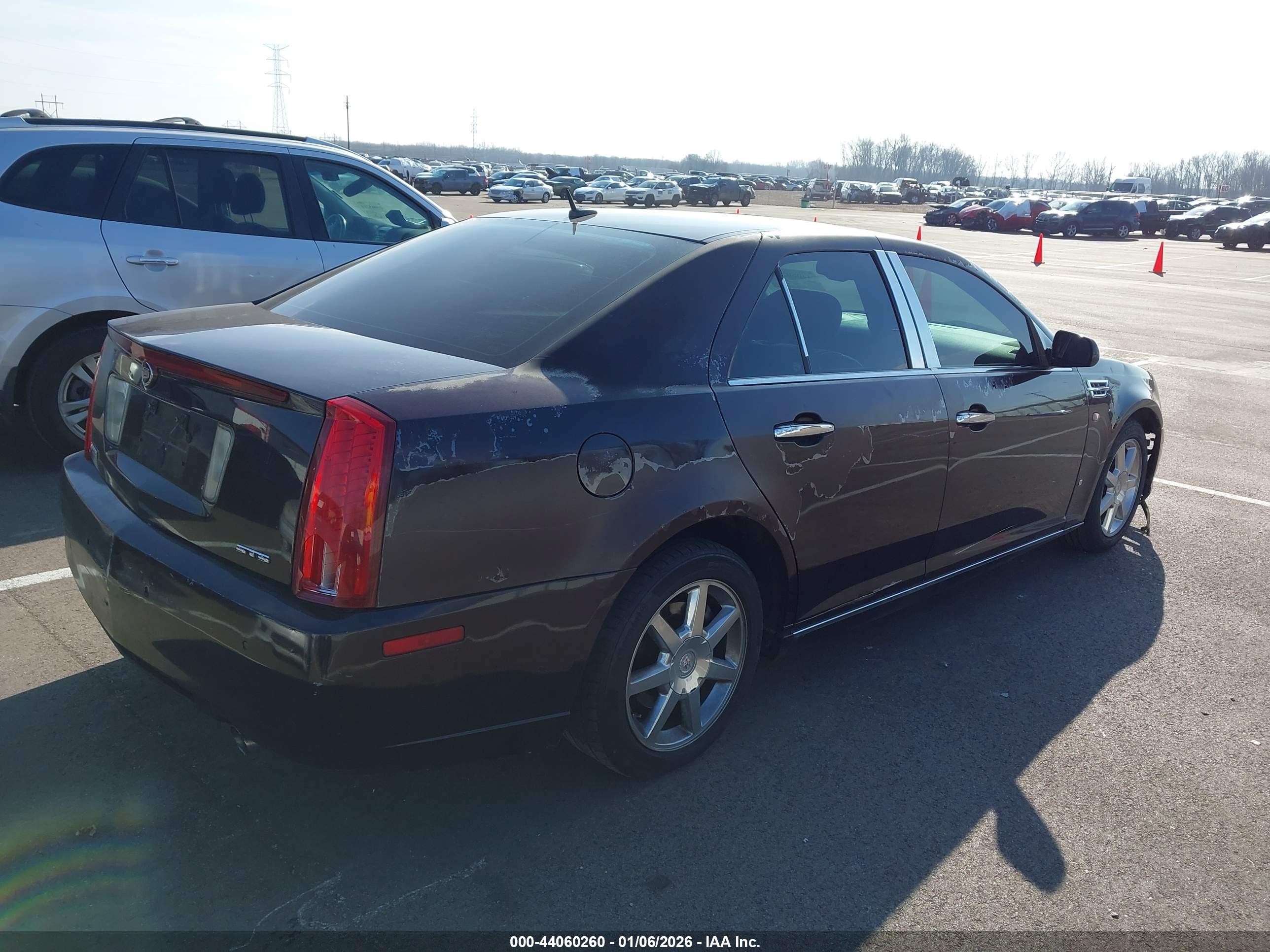 CADILLAC STS image 4