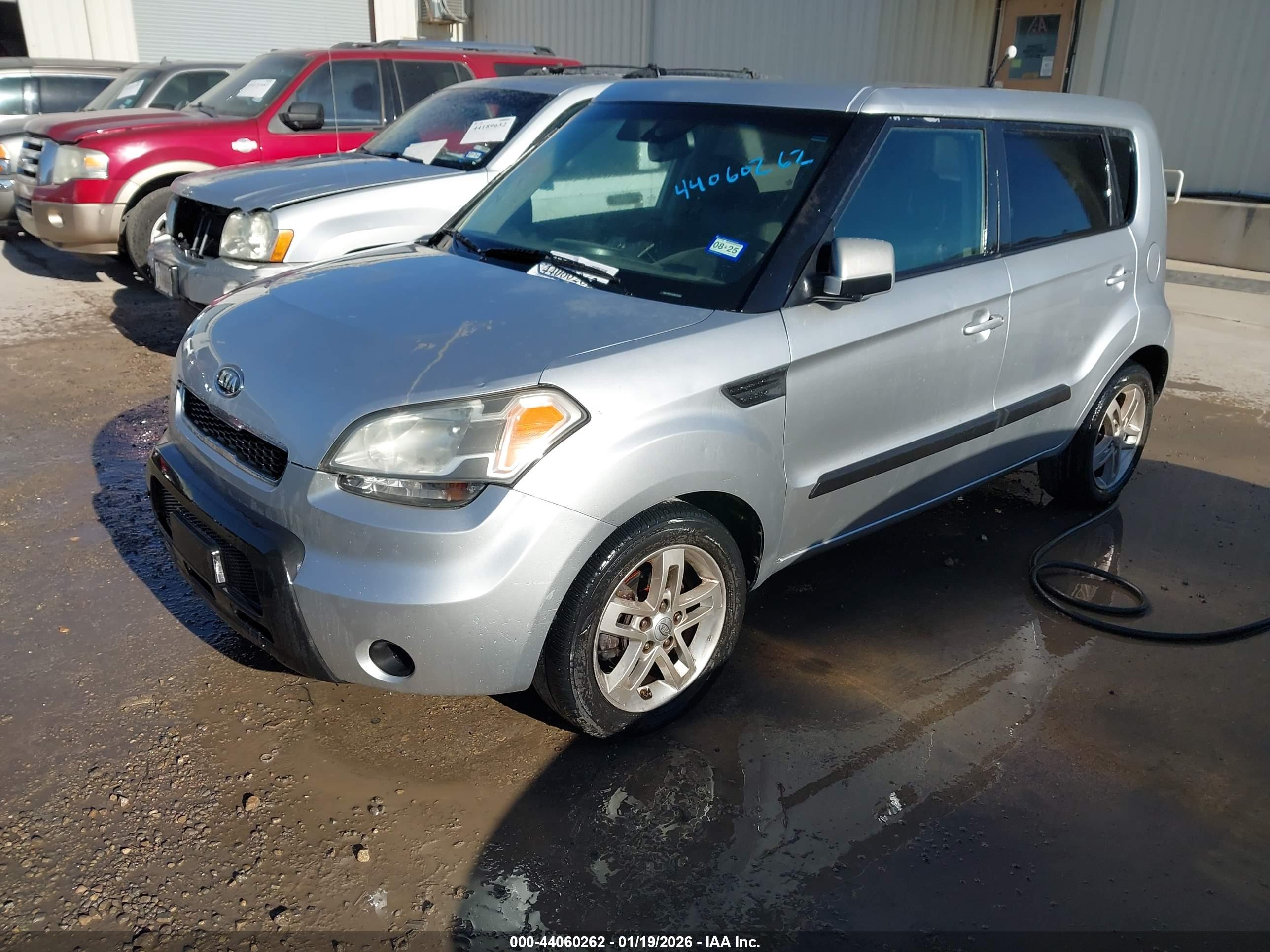 KIA SOUL image 2