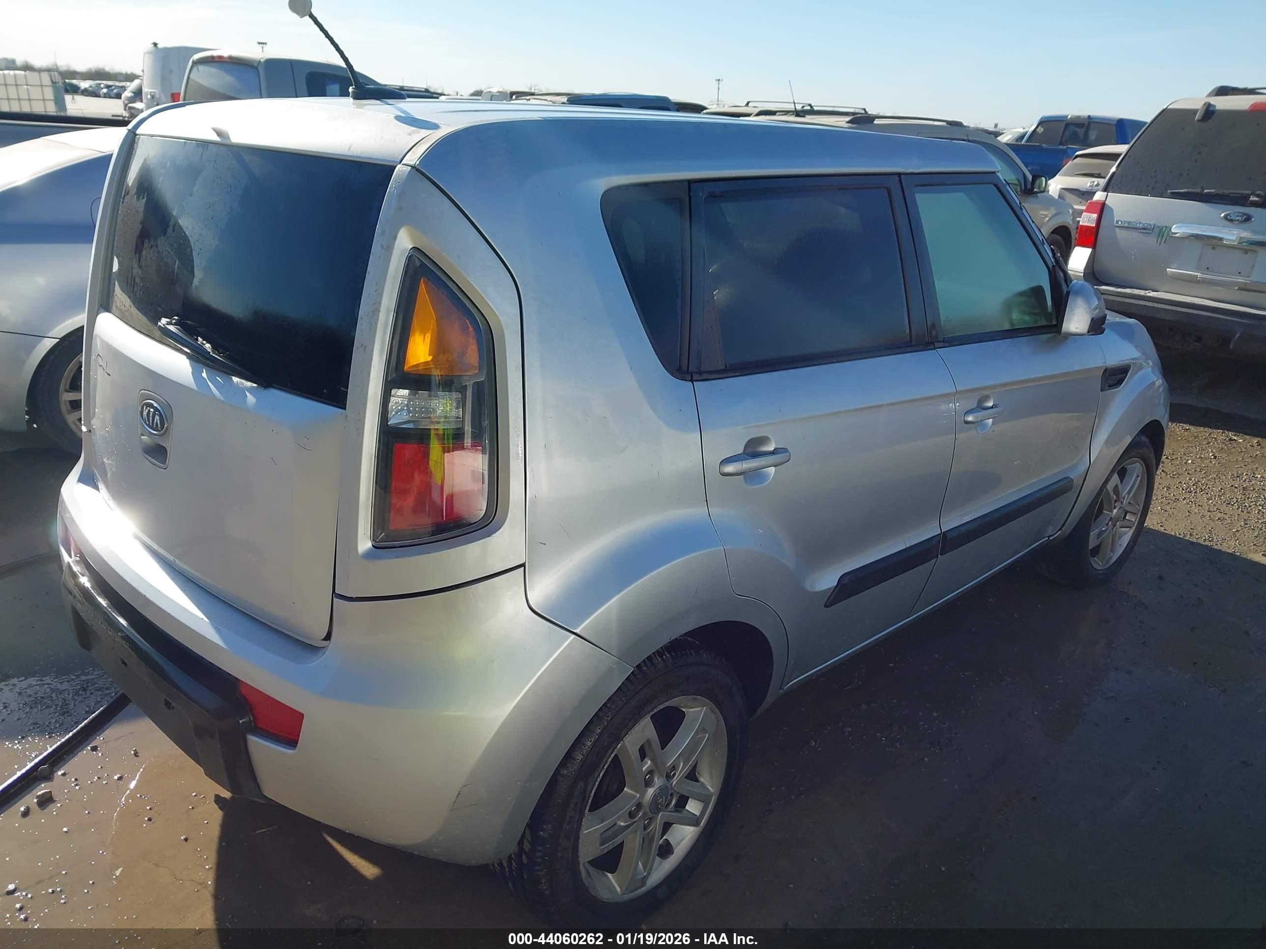 KIA SOUL image 4