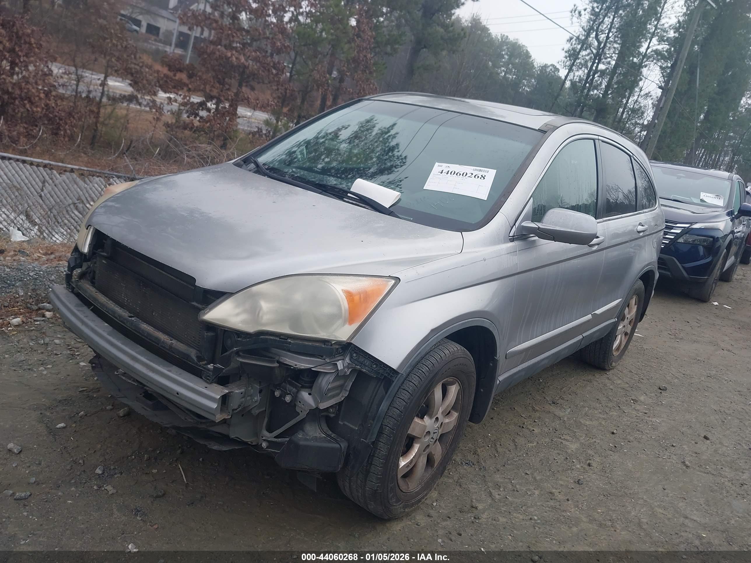 HONDA CR-V image 2