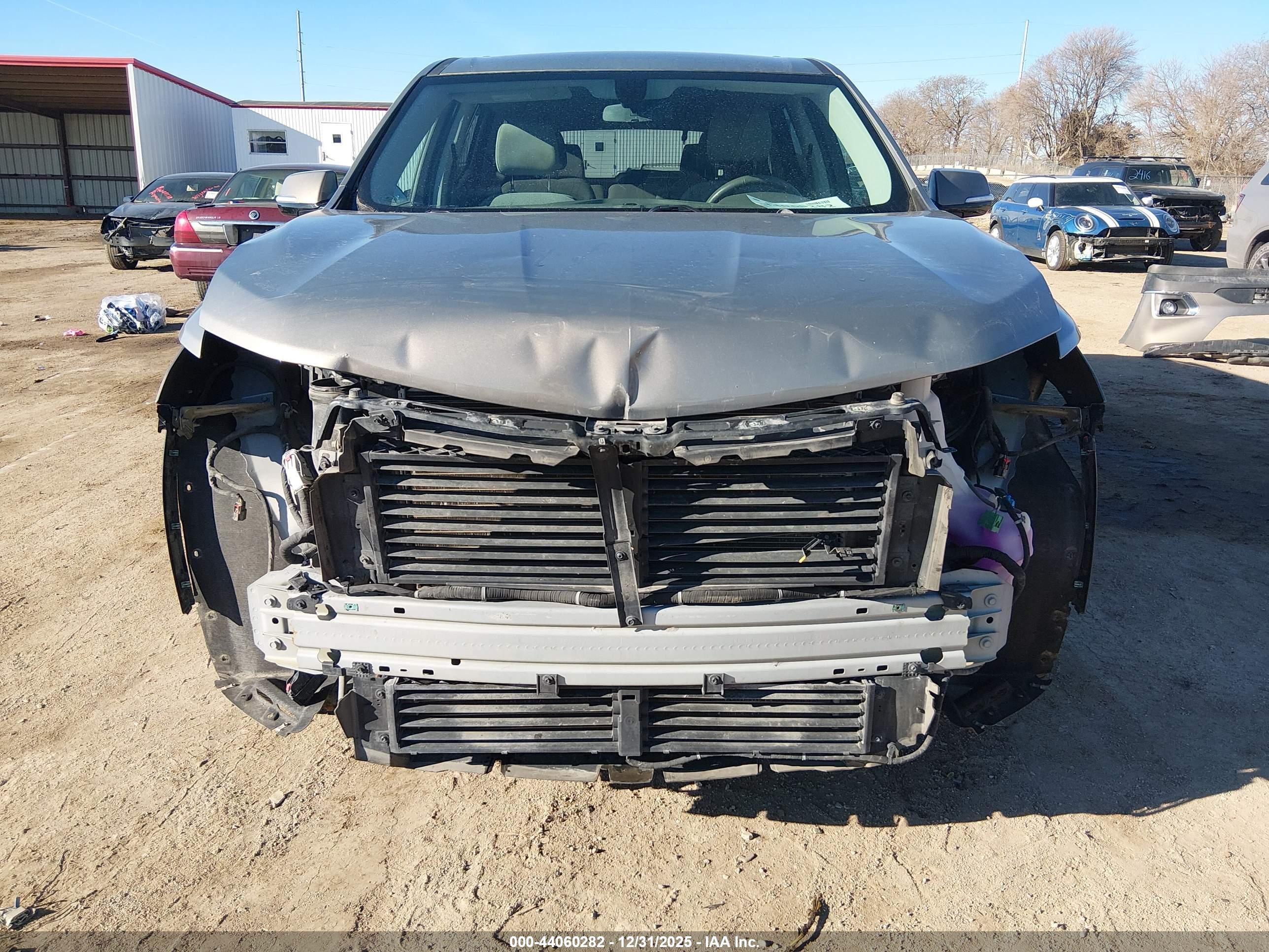 CHEVROLET TRAVERSE image 6