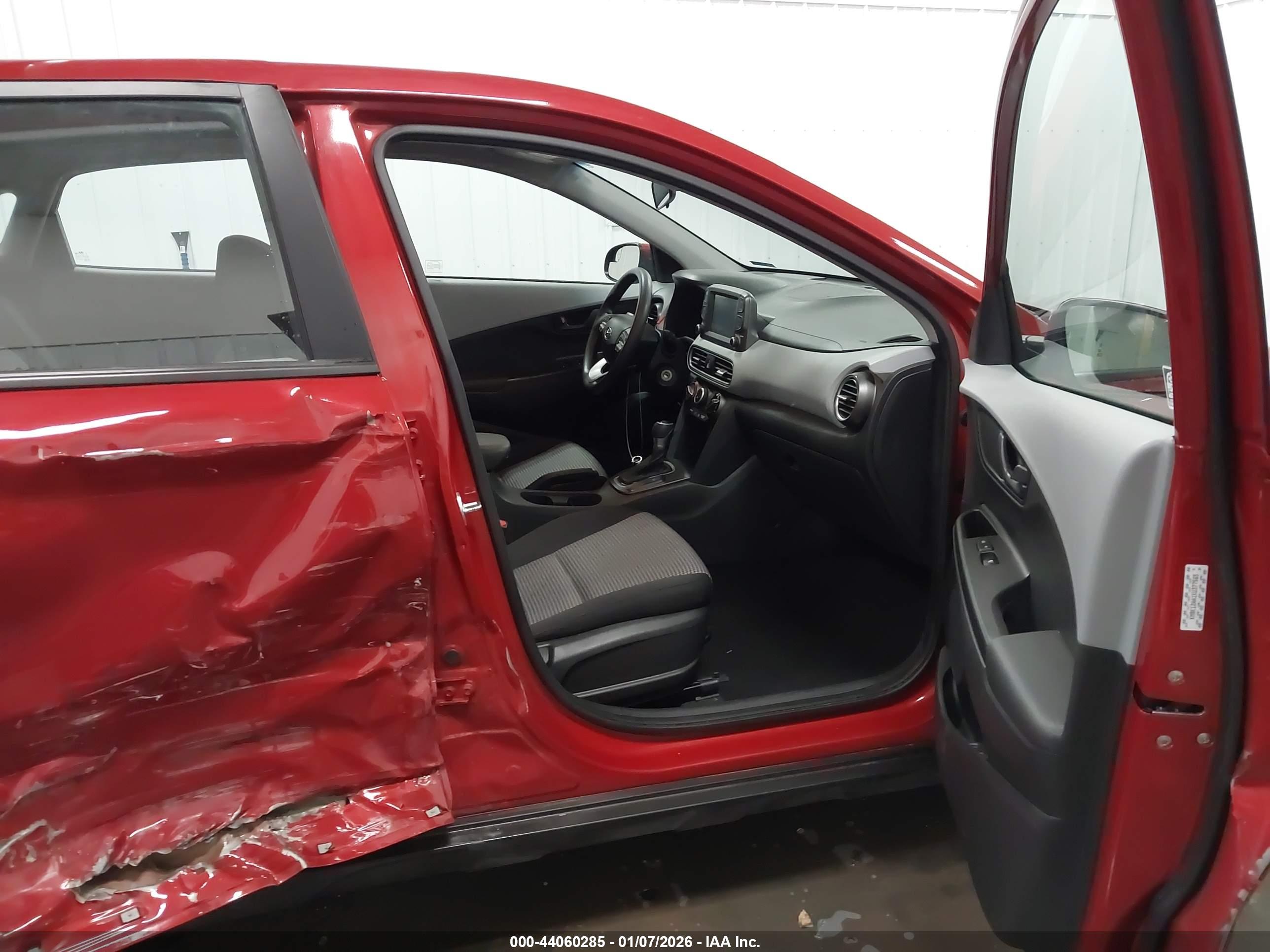 HYUNDAI KONA image 5