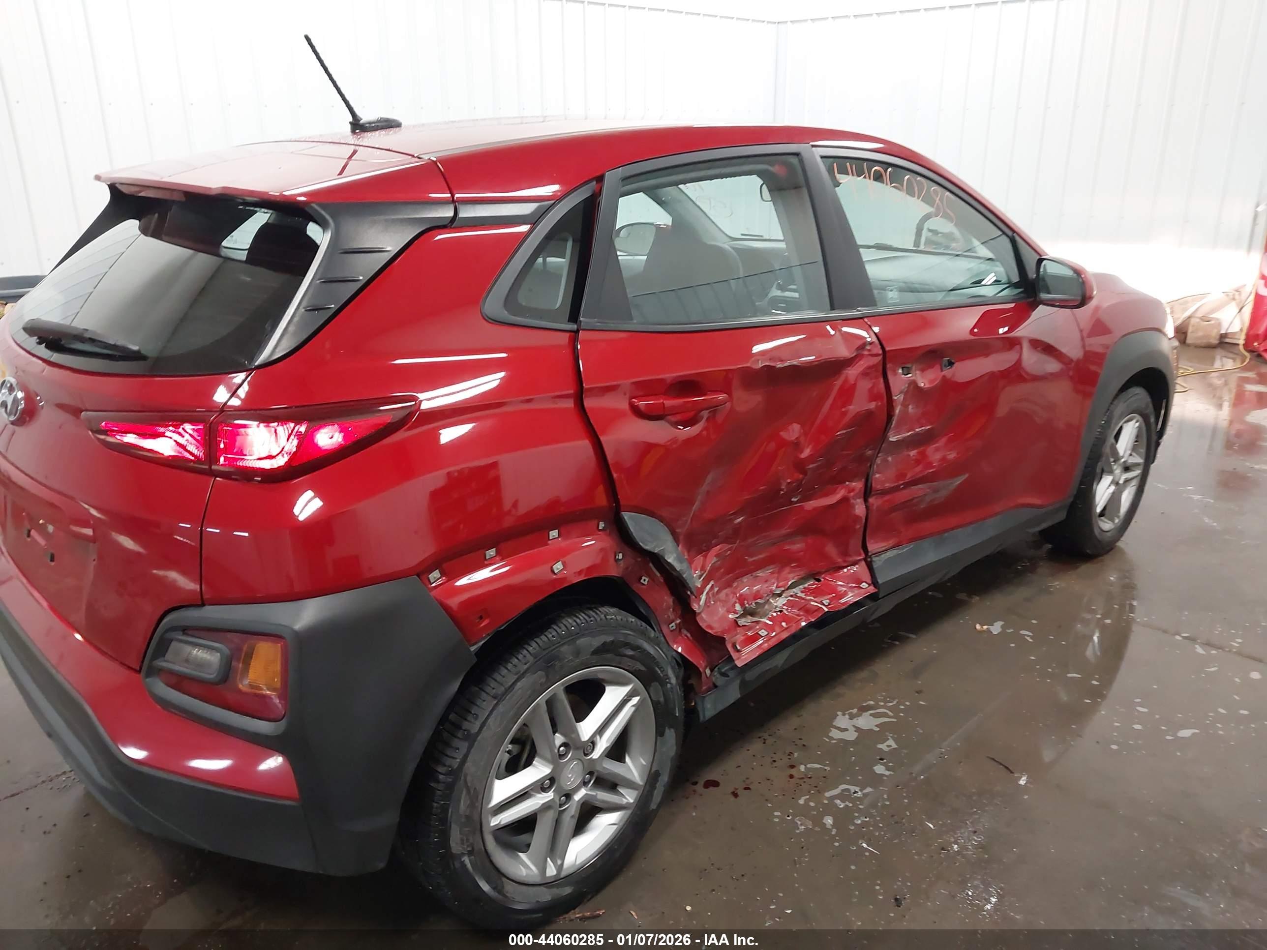 HYUNDAI KONA image 6