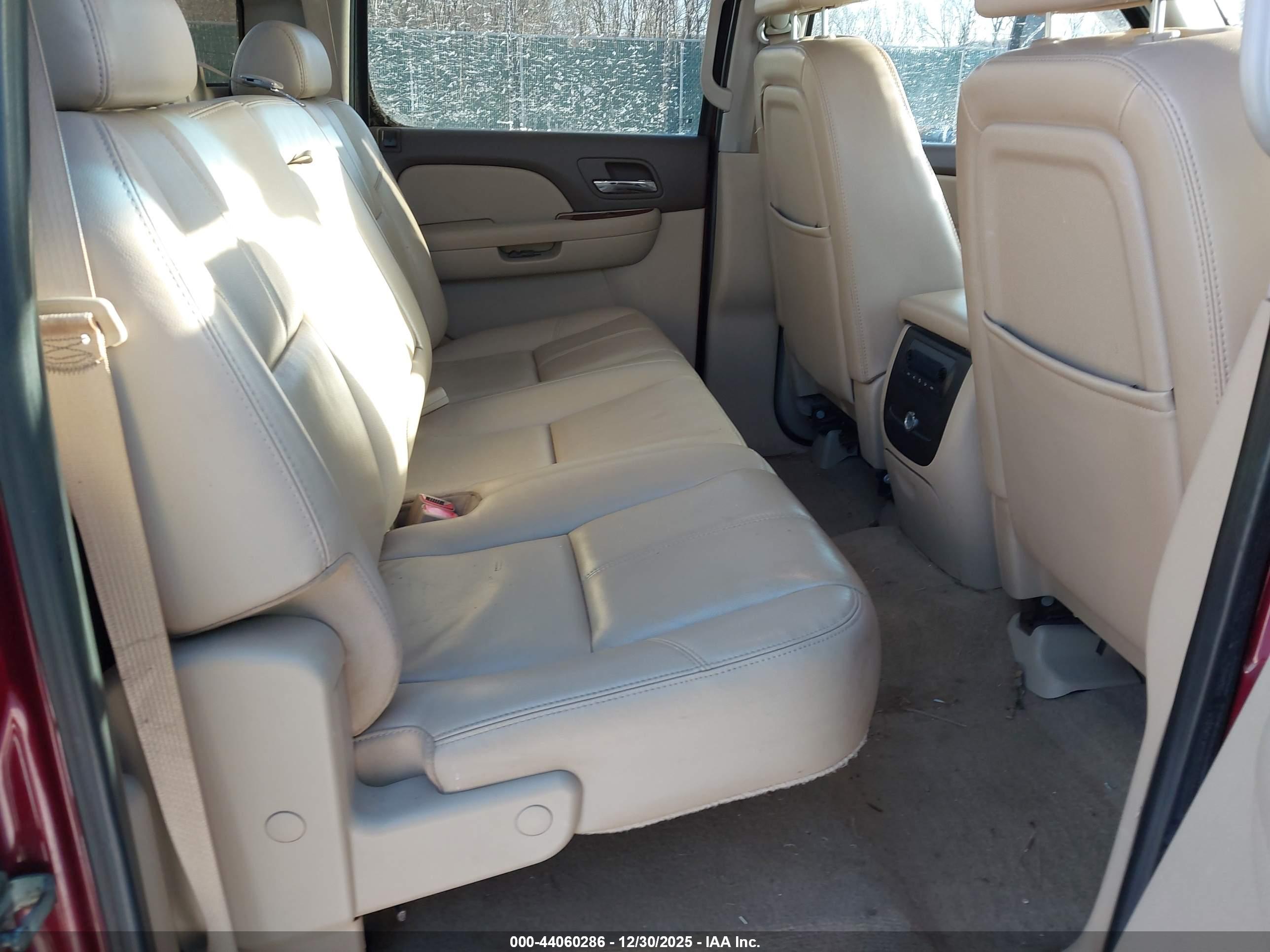 GMC SIERRA image 8