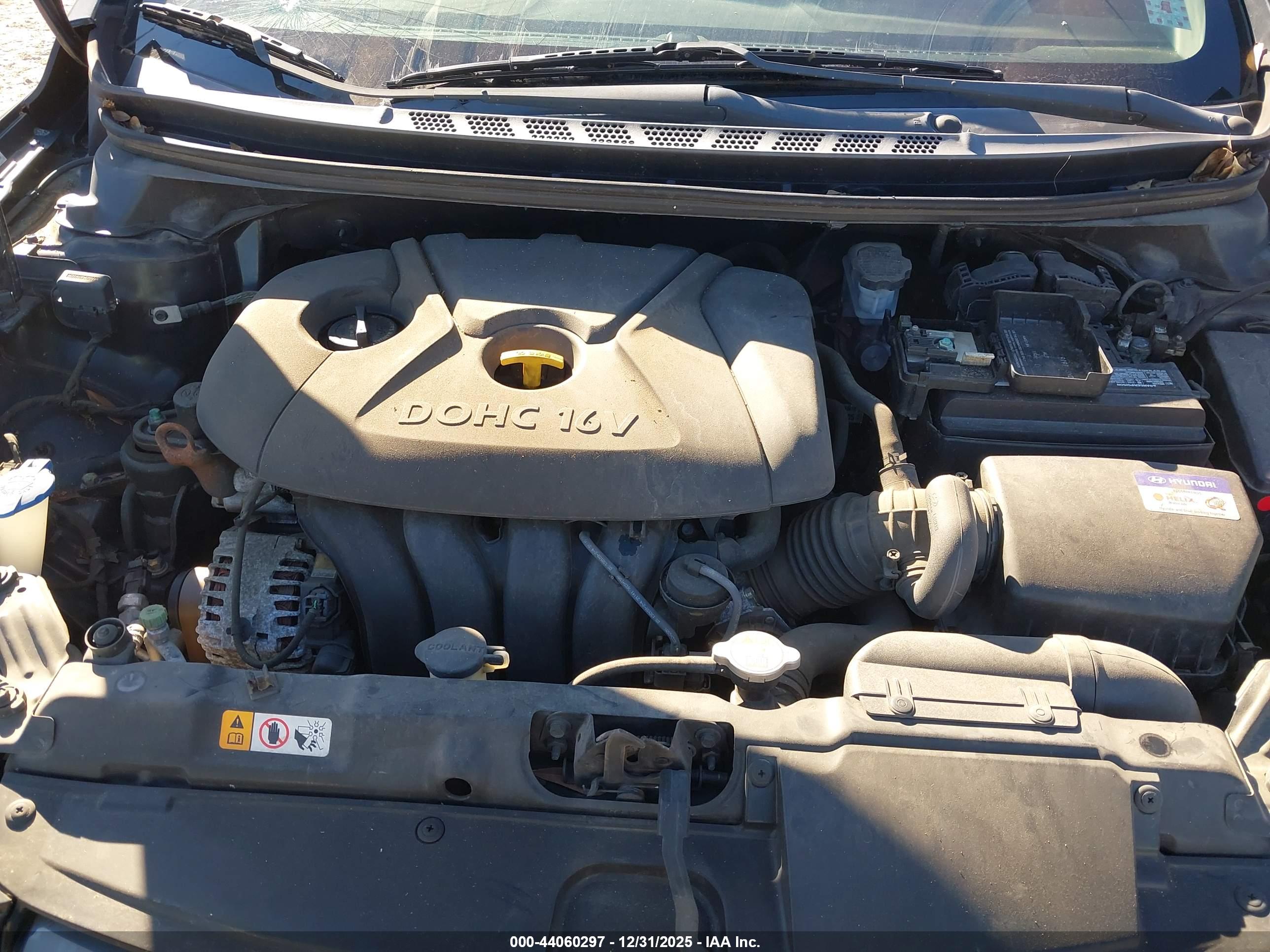 HYUNDAI ELANTRA image 10