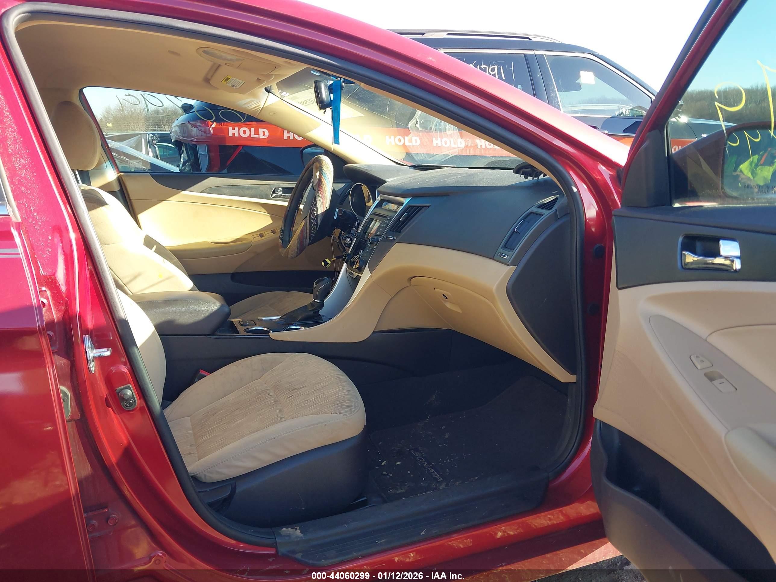 HYUNDAI SONATA image 5