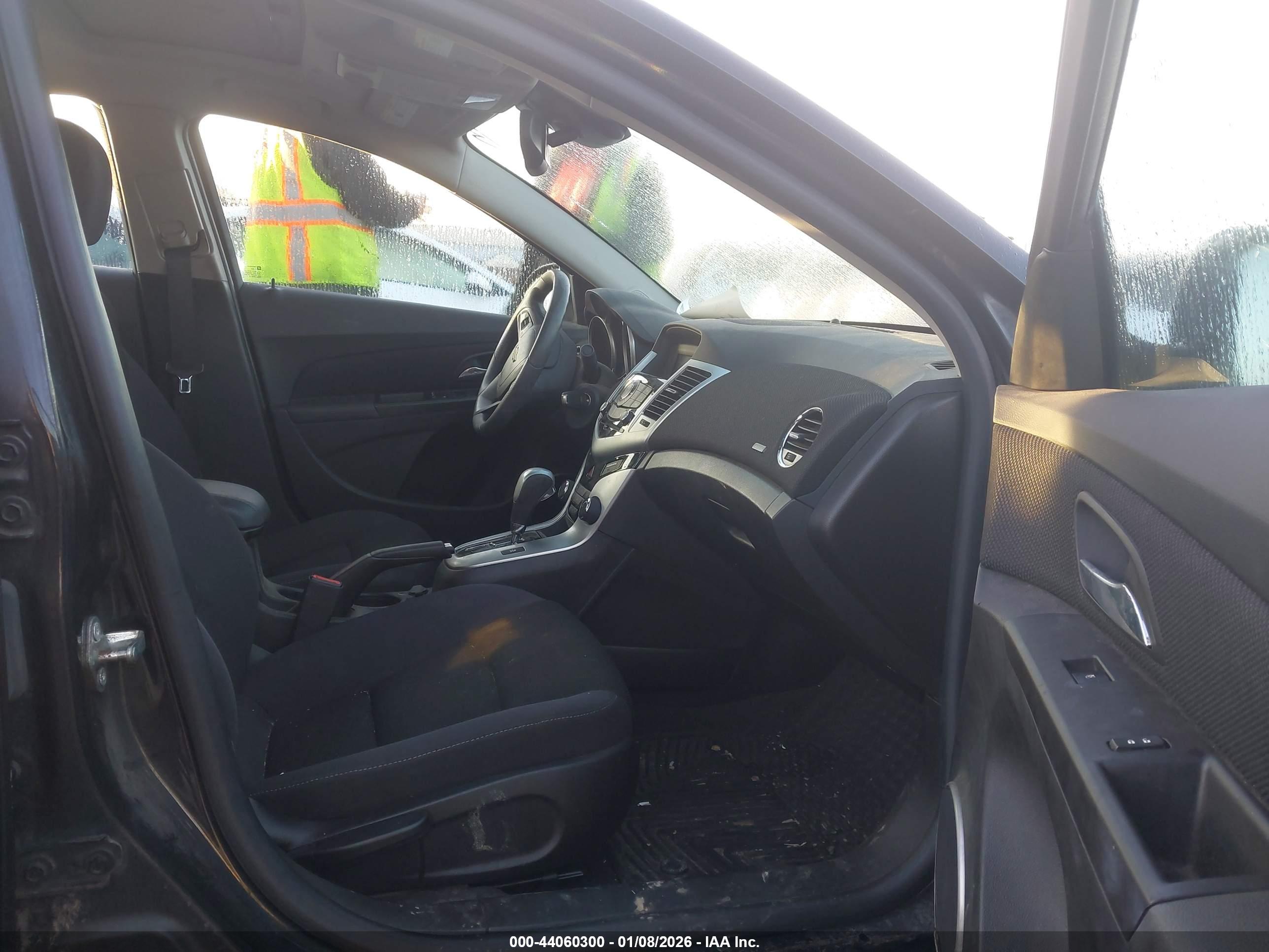 CHEVROLET CRUZE image 5