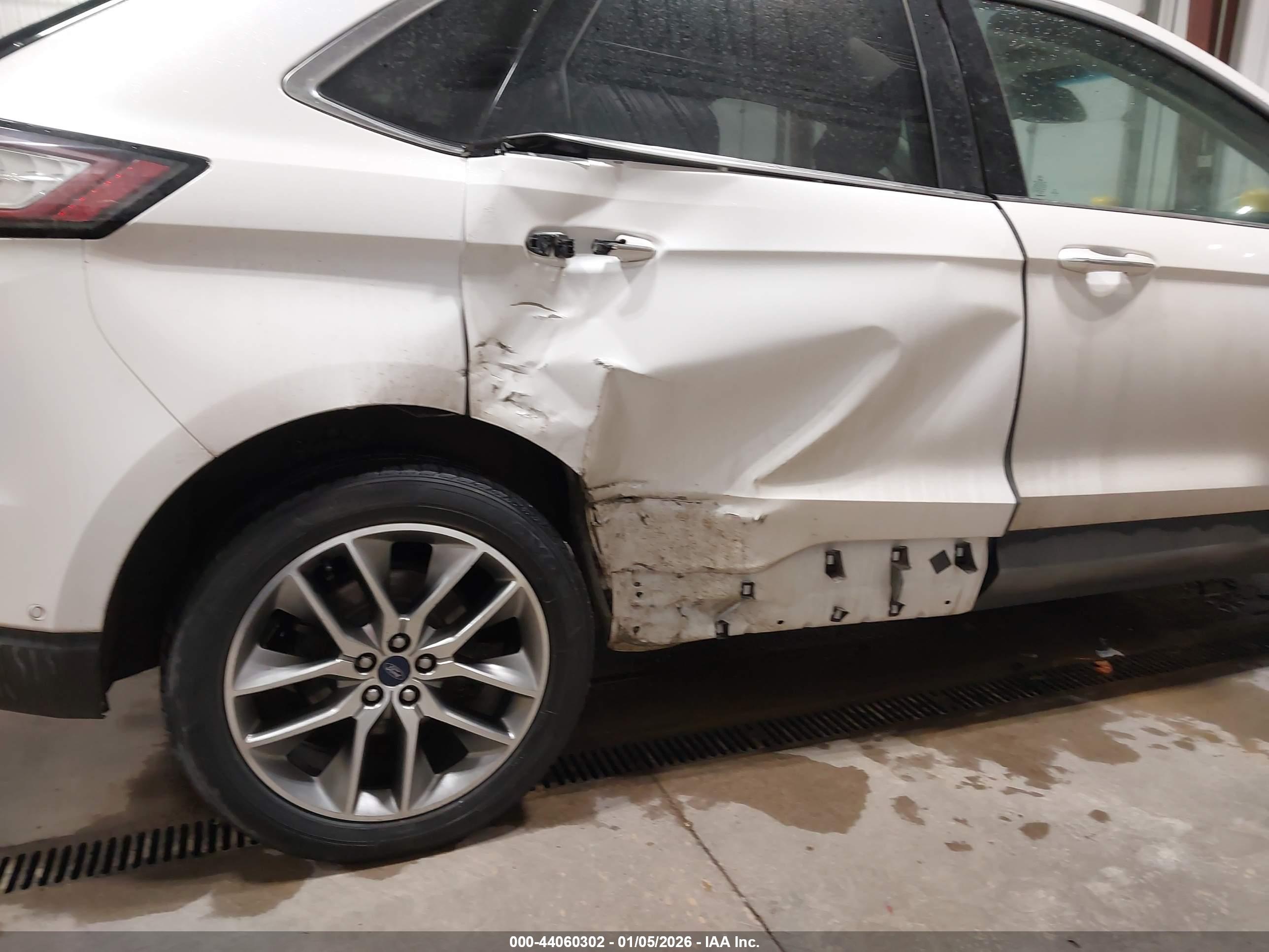 FORD EDGE image 6